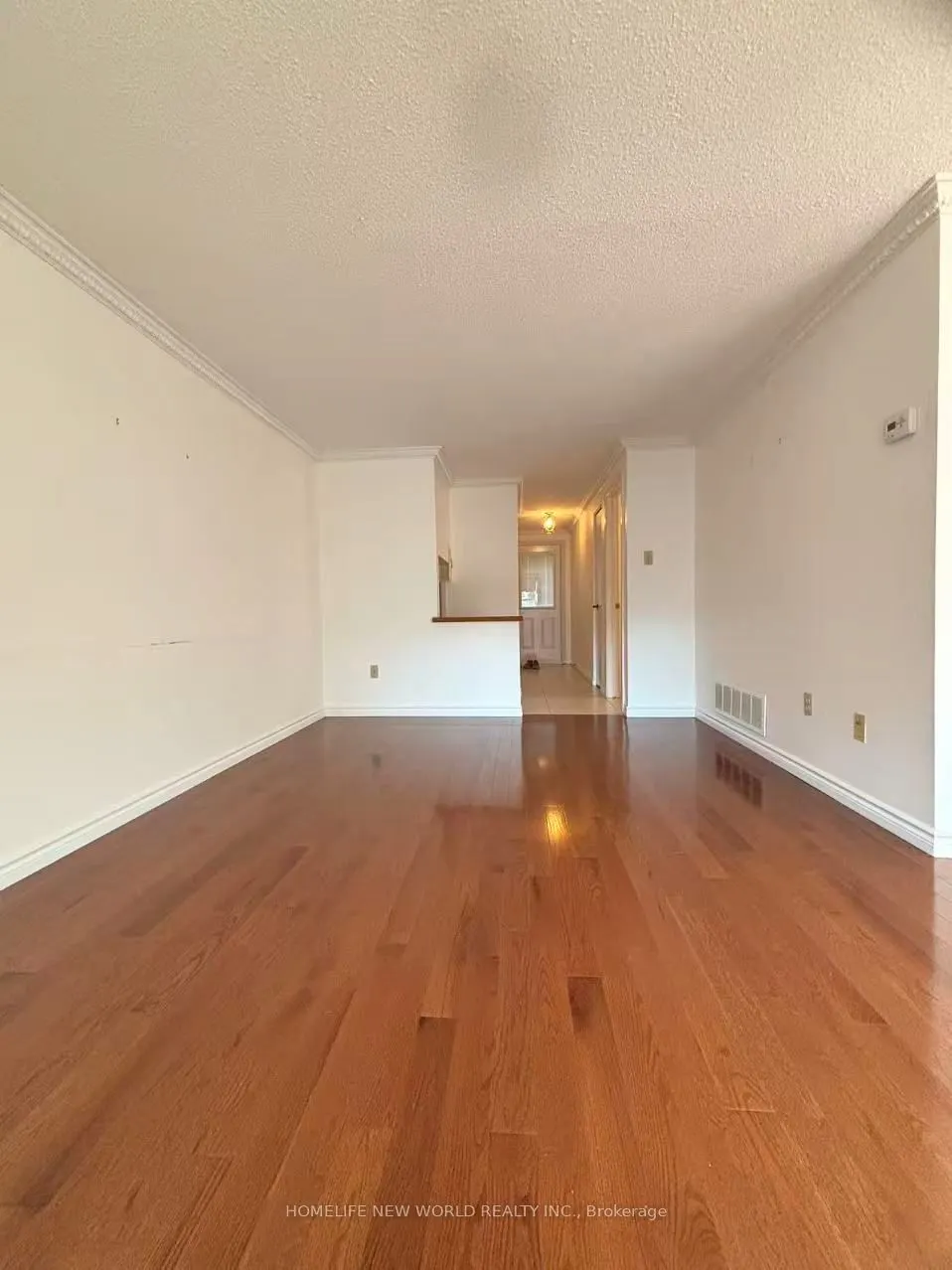 37 Mossbrook Crescent