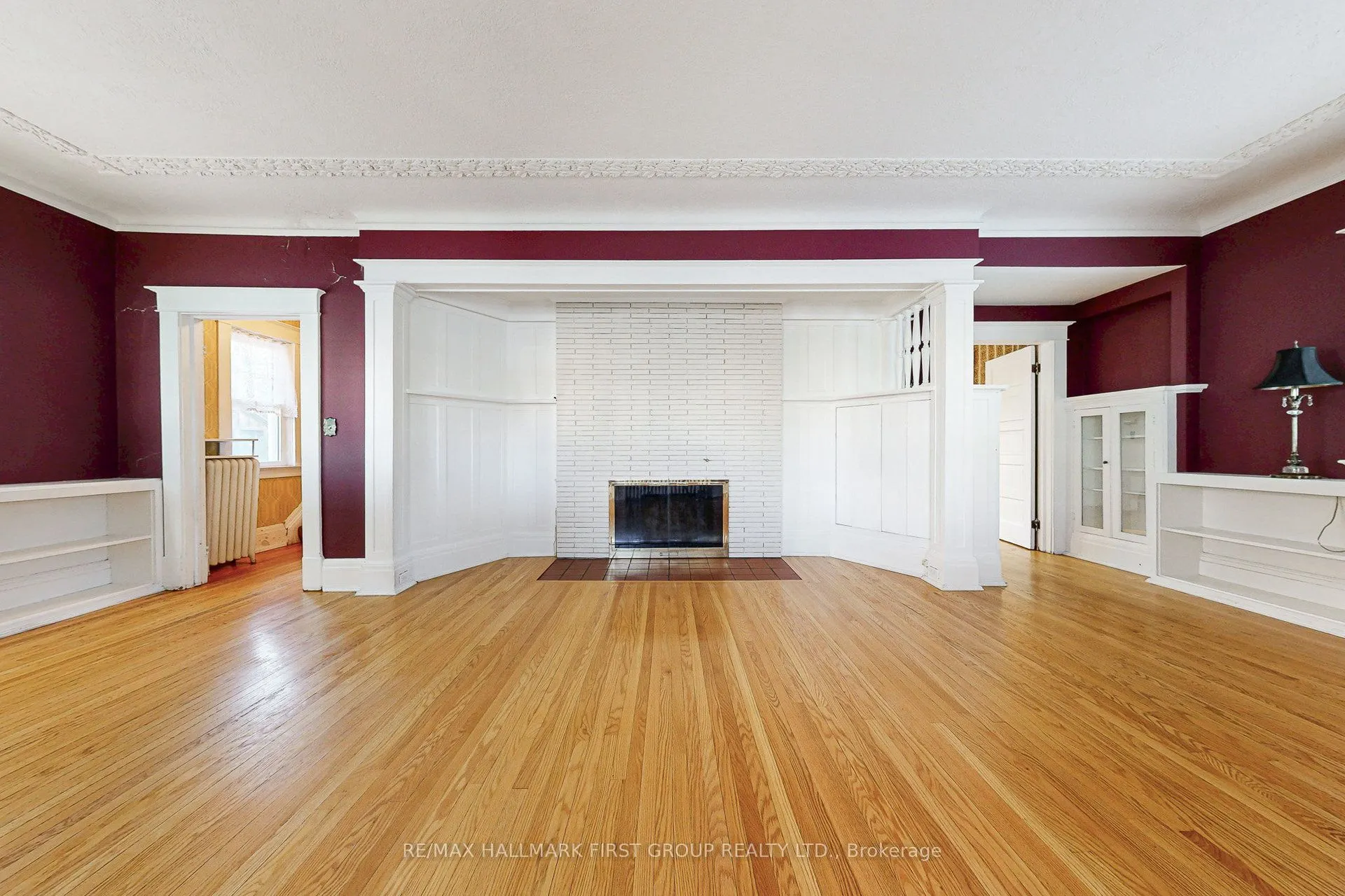 481 Simcoe Street N