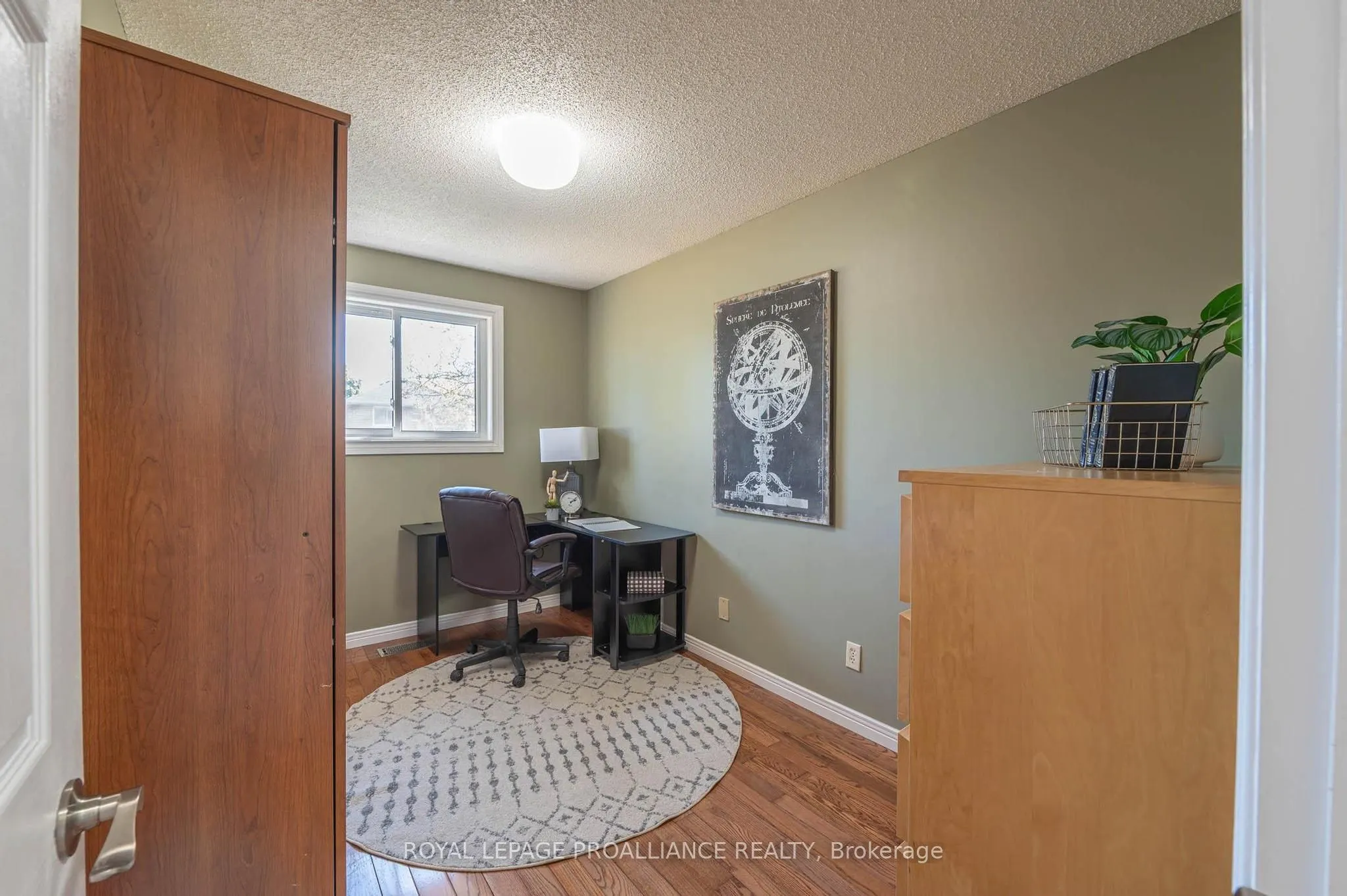 7 Fieldcrest Avenue