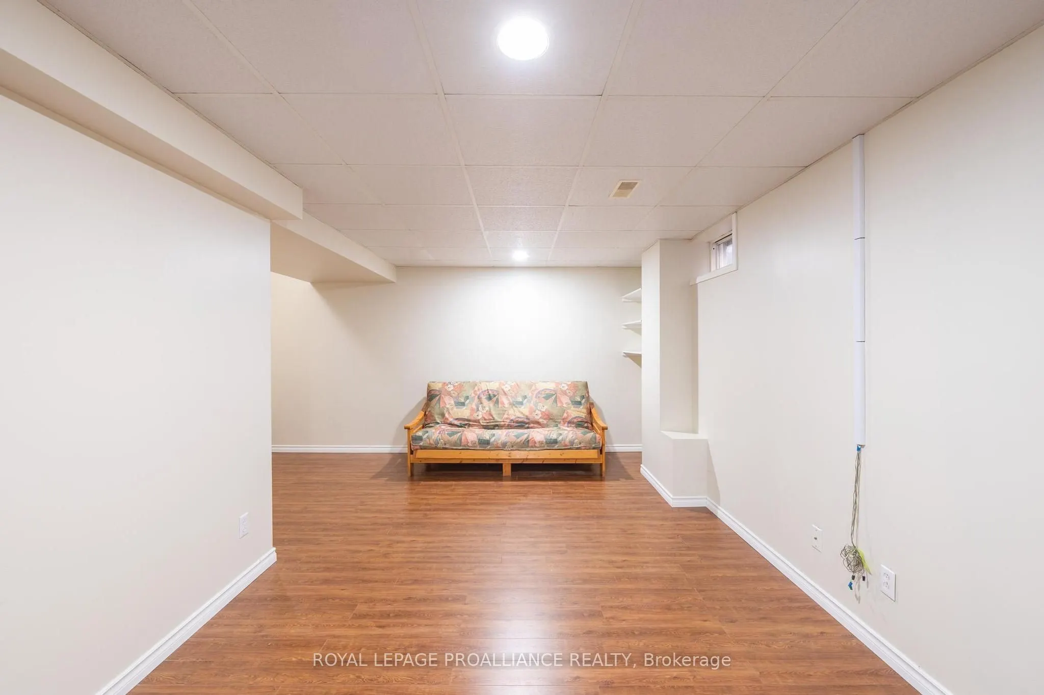 7 Fieldcrest Avenue