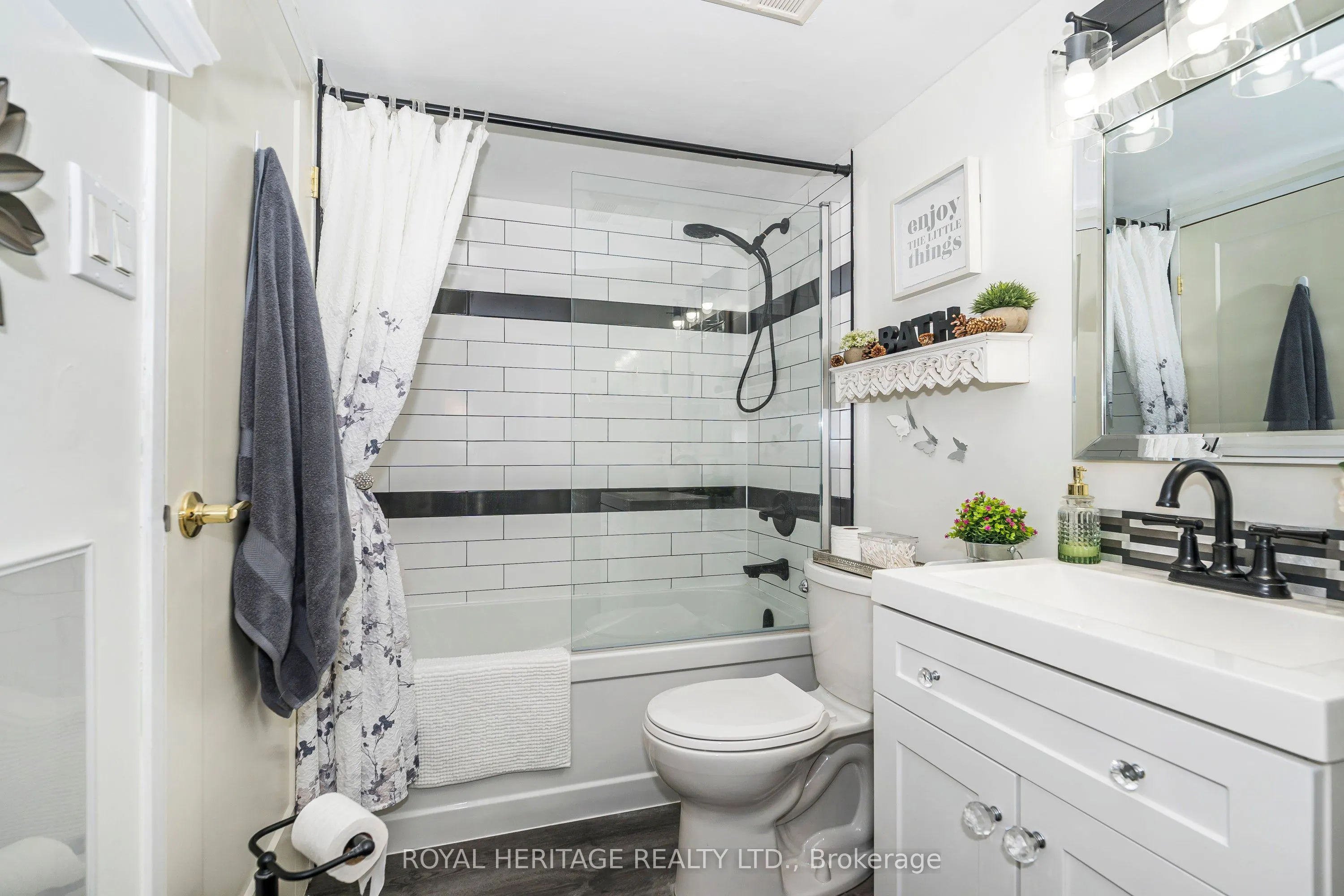 1535 Diefenbaker Court, #101