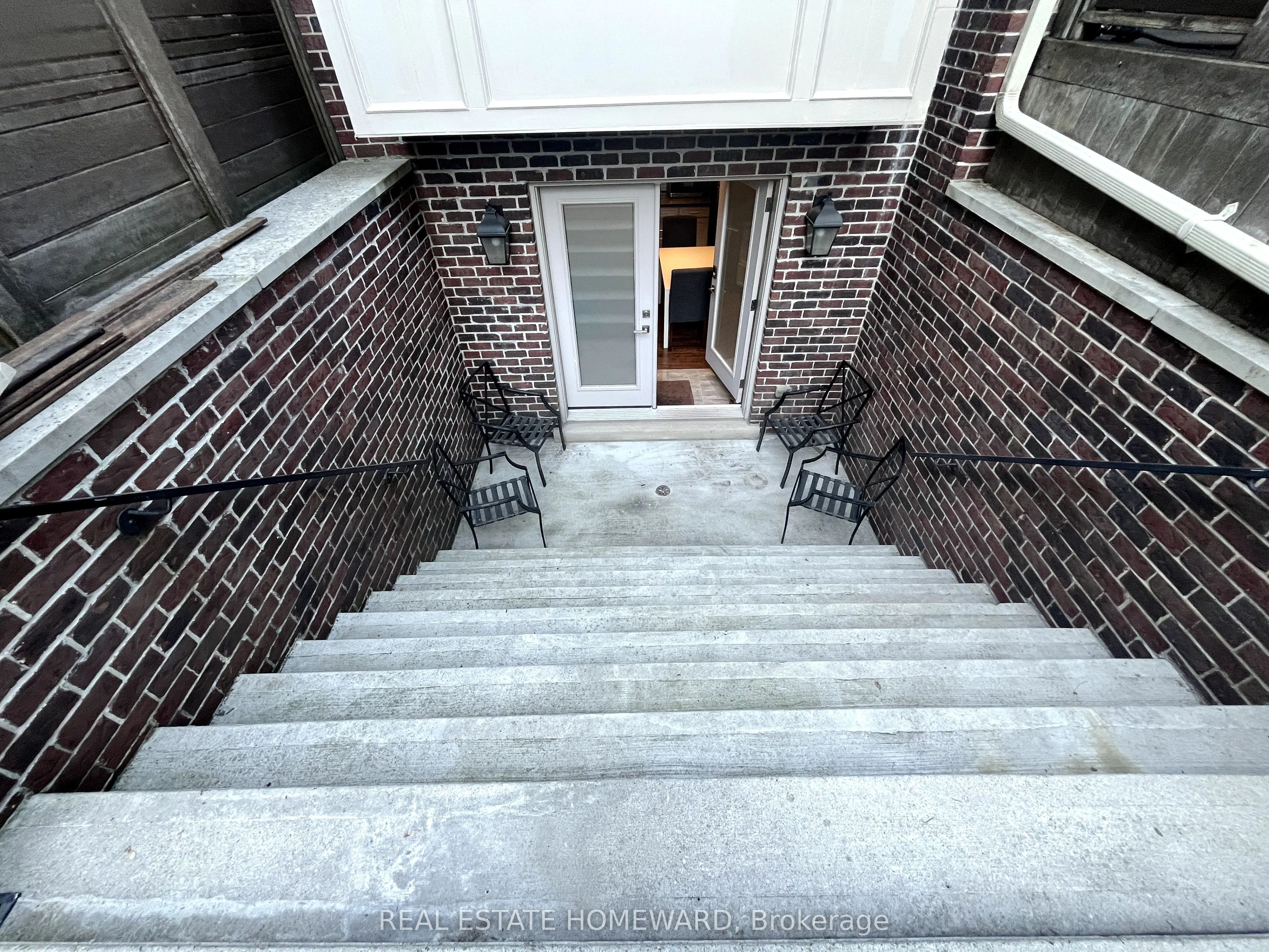 69 Roosevelt Road