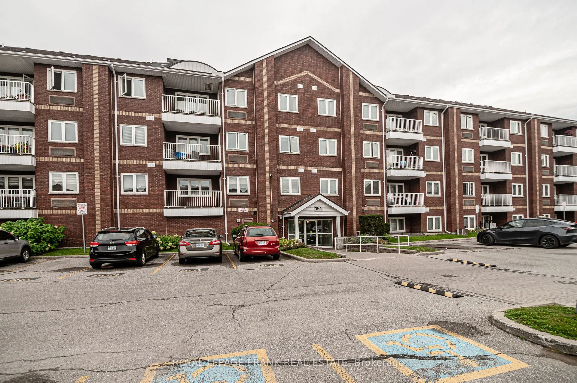 191 Lake Driveway Way W, #314