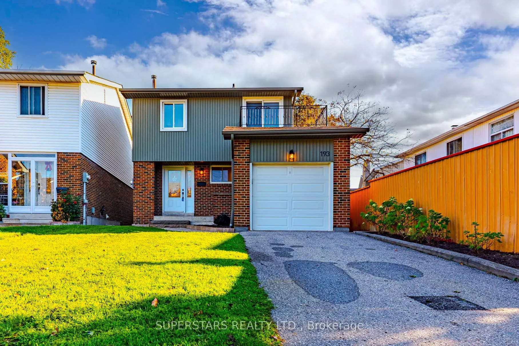 193 Carolbreen Square