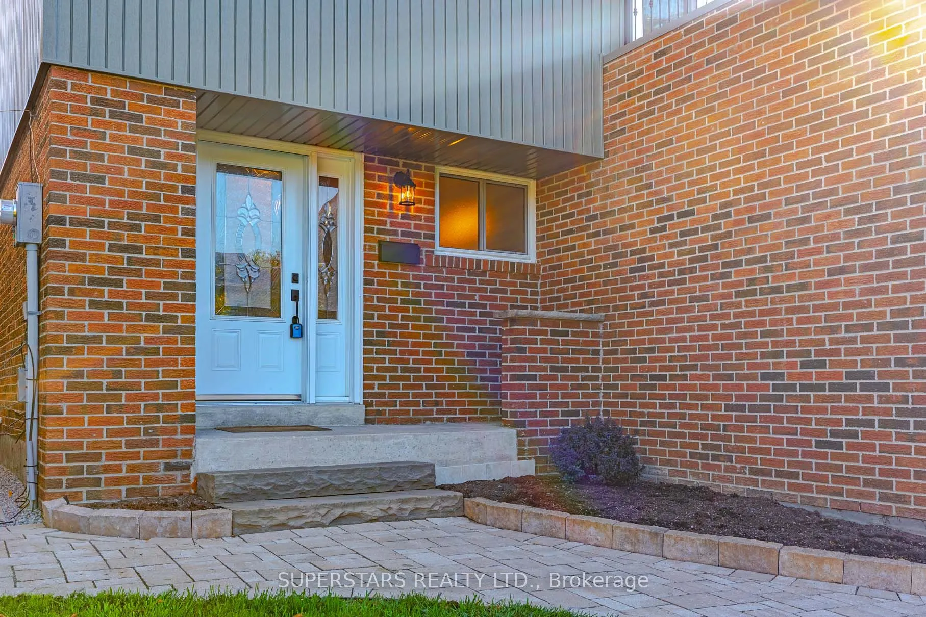 193 Carolbreen Square