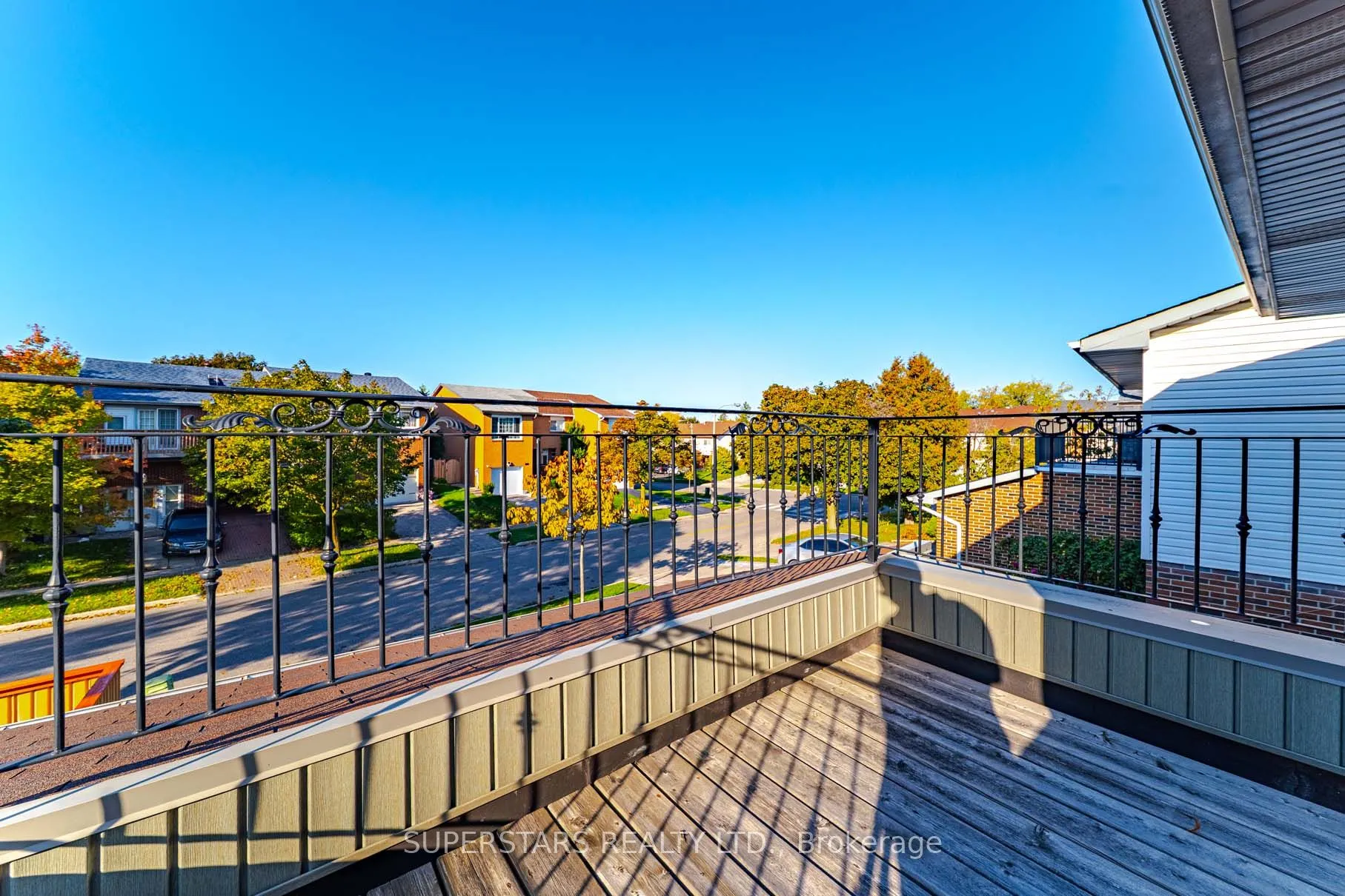 193 Carolbreen Square