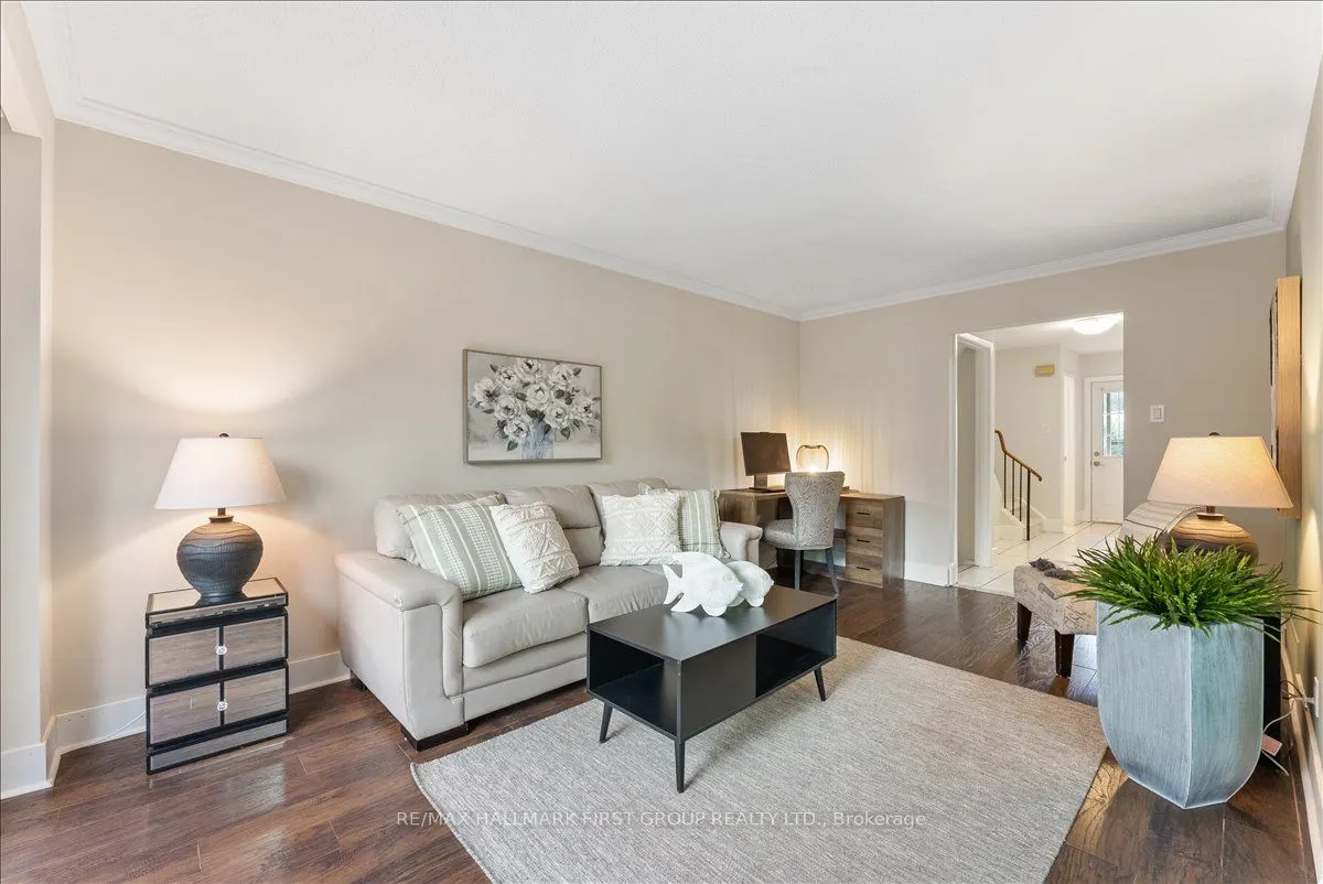 4 Deeprose Lane, #27