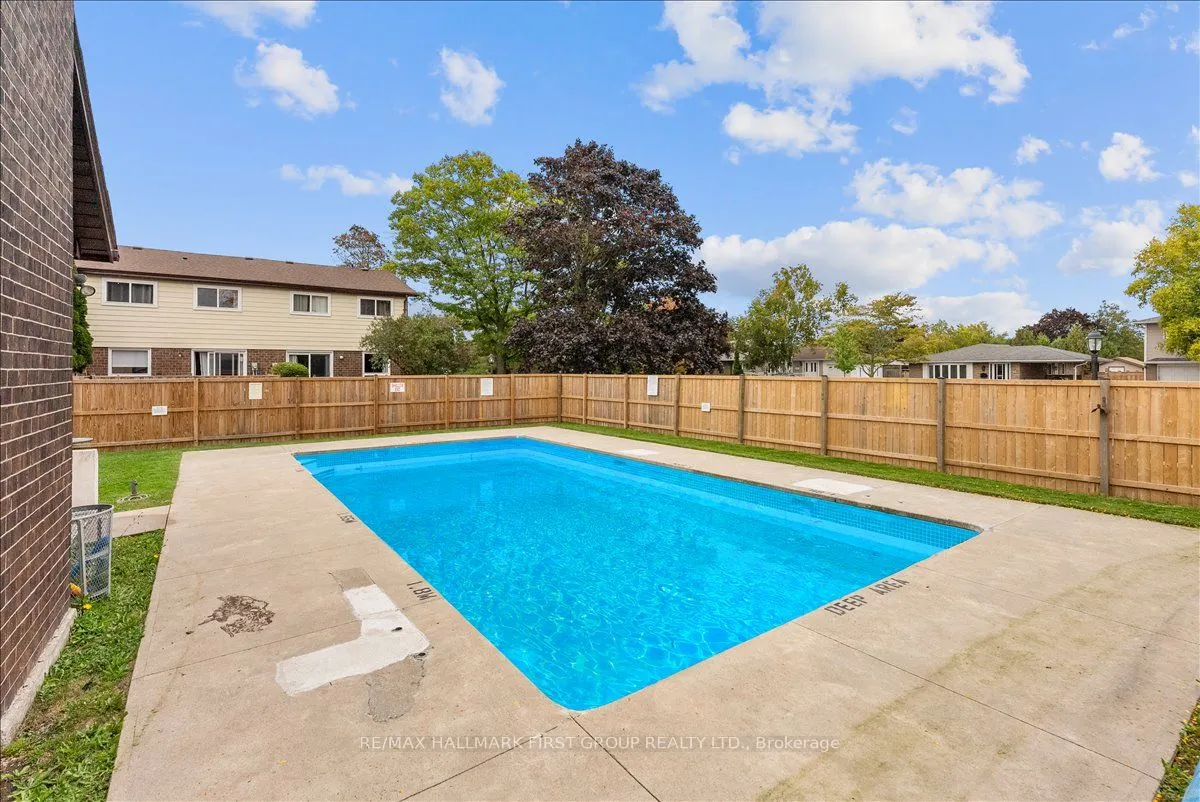 4 Deeprose Lane, #27