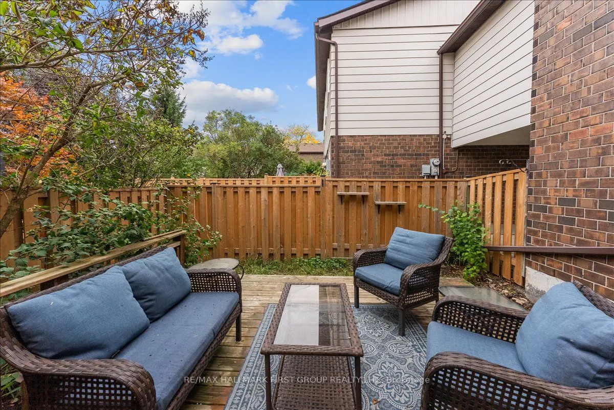 4 Deeprose Lane, #27
