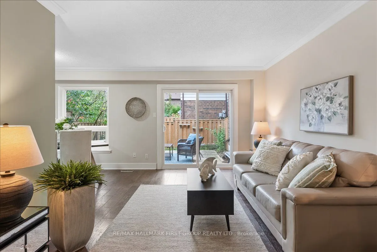 4 Deeprose Lane, #27