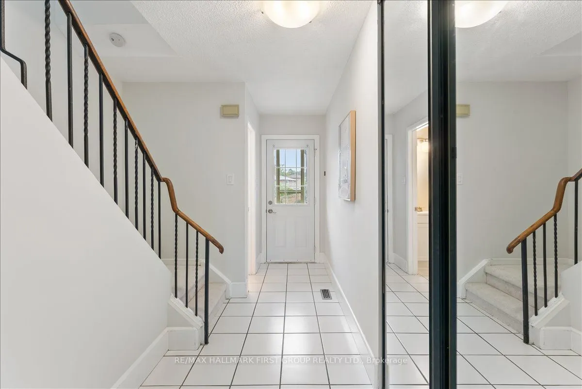 4 Deeprose Lane, #27