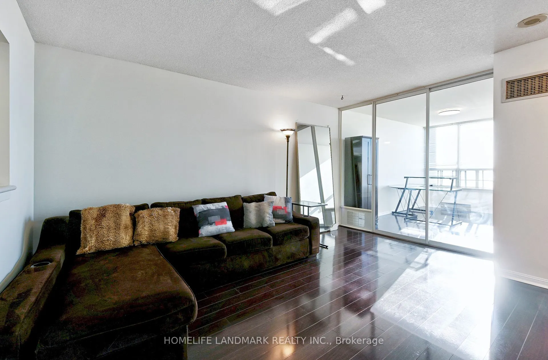 88 Corporate Drive, #2612