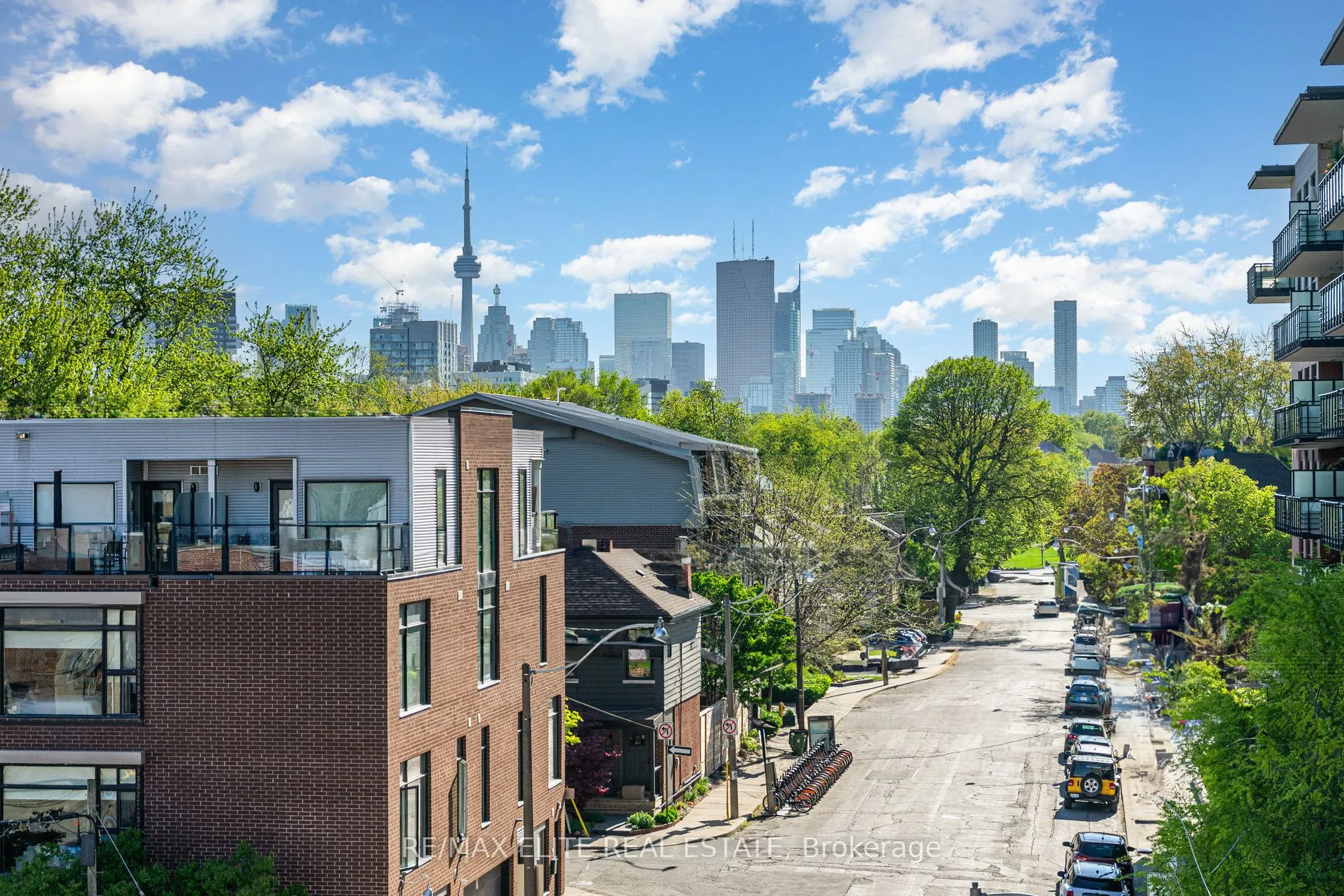 201 Carlaw Avenue, #412