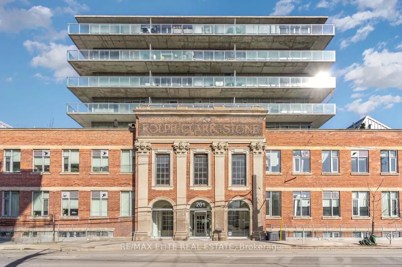 201 Carlaw Avenue, #412