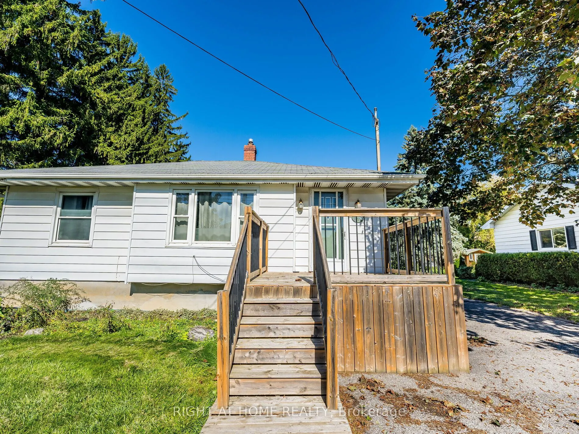 148 Winchester Road E