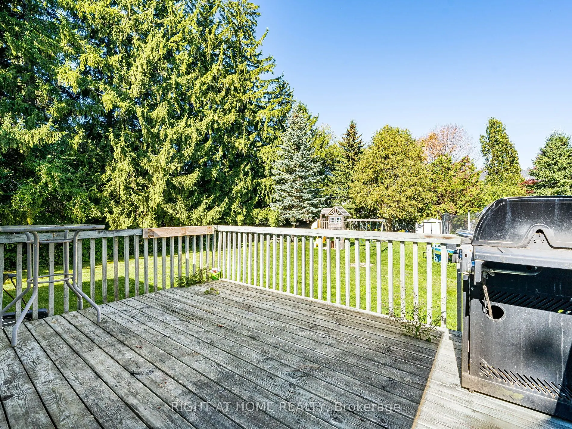 148 Winchester Road E