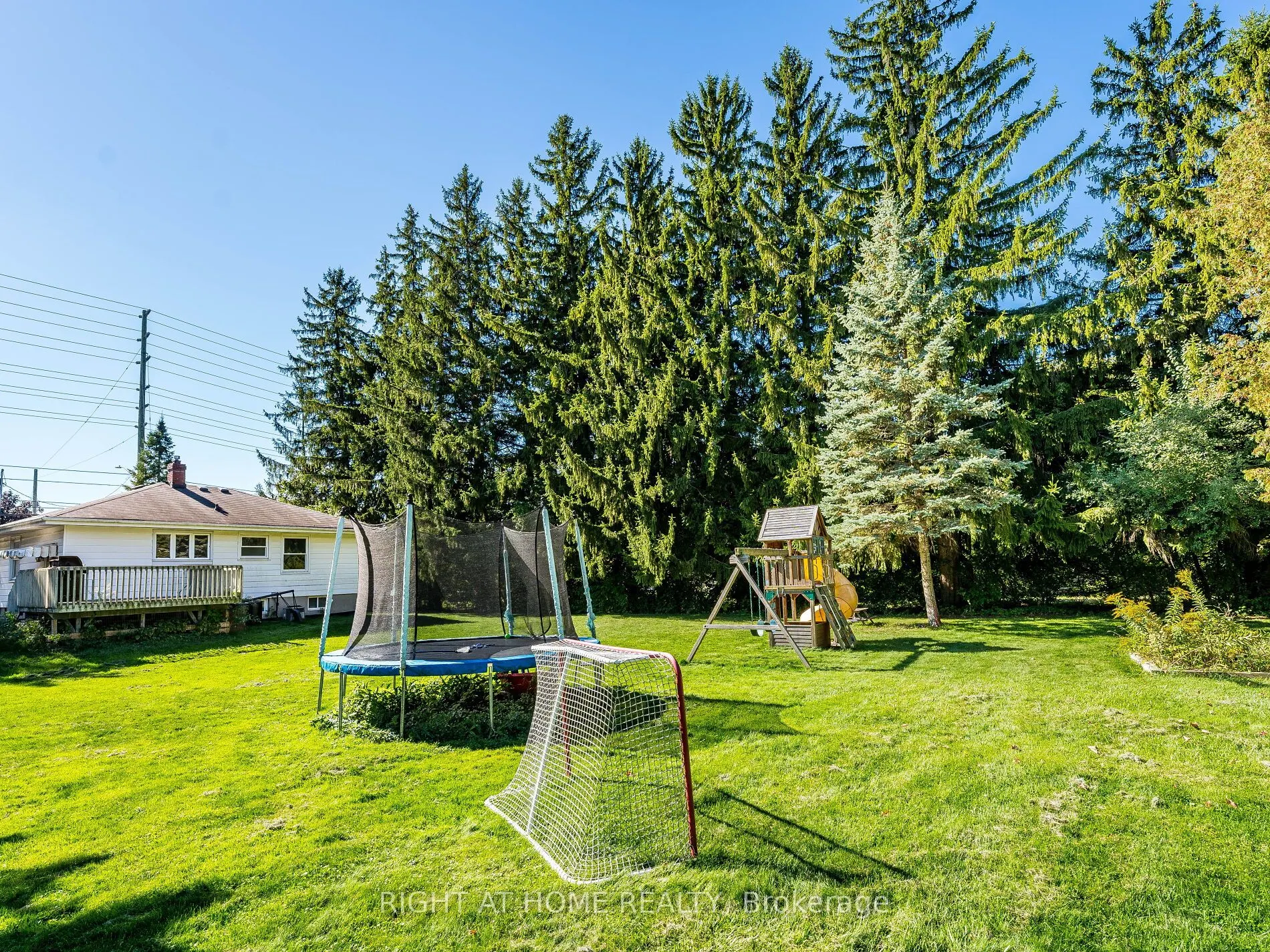 148 Winchester Road E