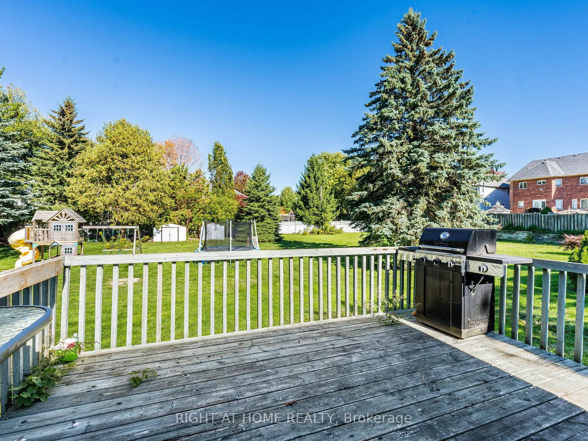 148 Winchester Road E