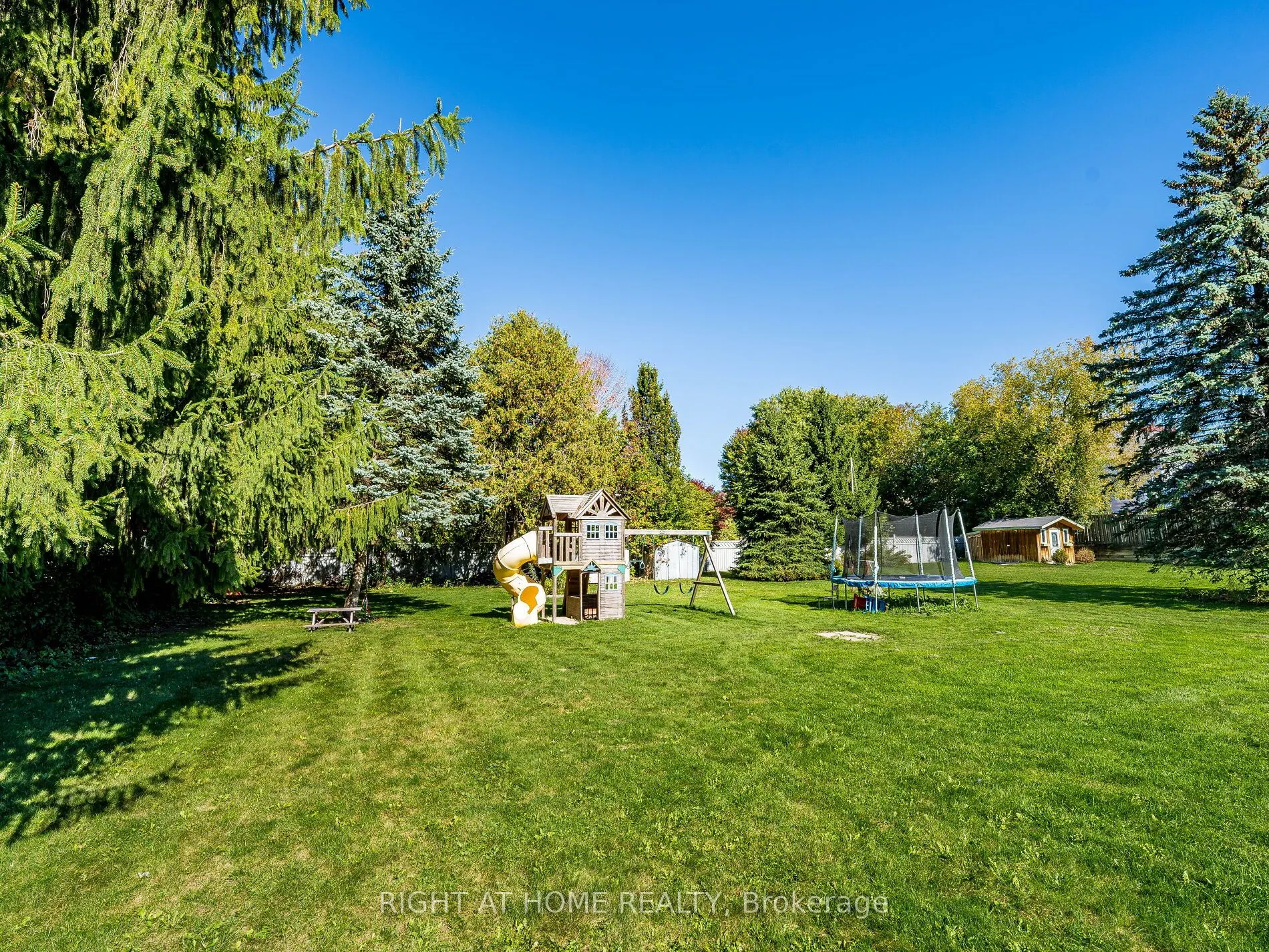148 Winchester Road E