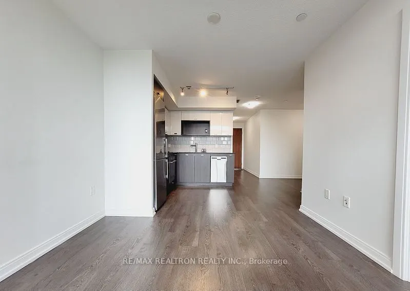 275 Village Green Square, #325