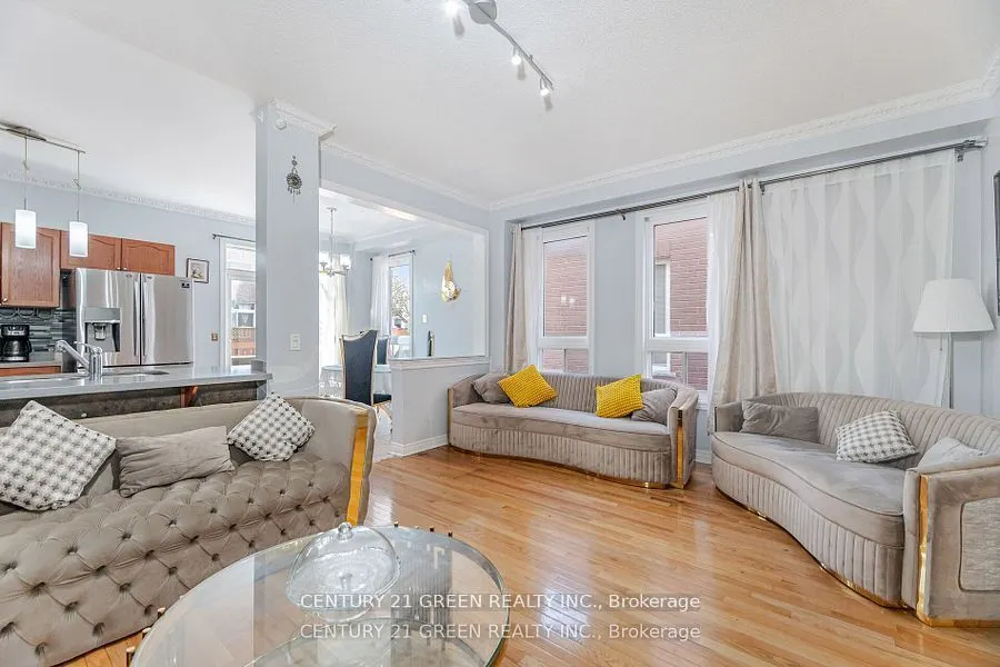 18 Fiddlehead Terrace
