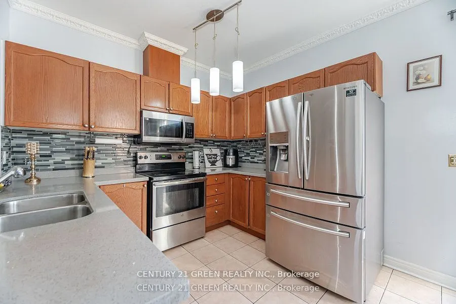 18 Fiddlehead Terrace