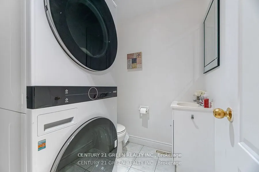 18 Fiddlehead Terrace