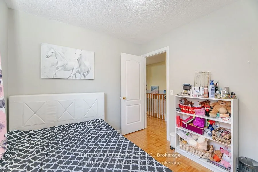 18 Fiddlehead Terrace