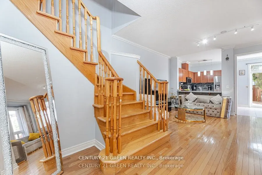 18 Fiddlehead Terrace