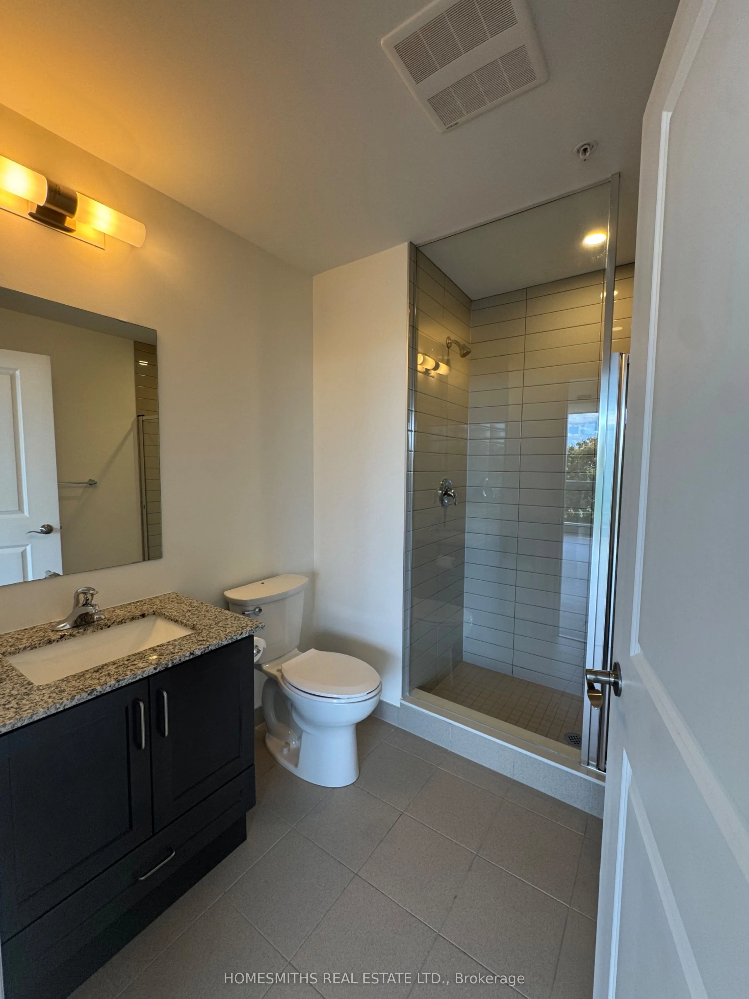 109 King Avenue E, #401