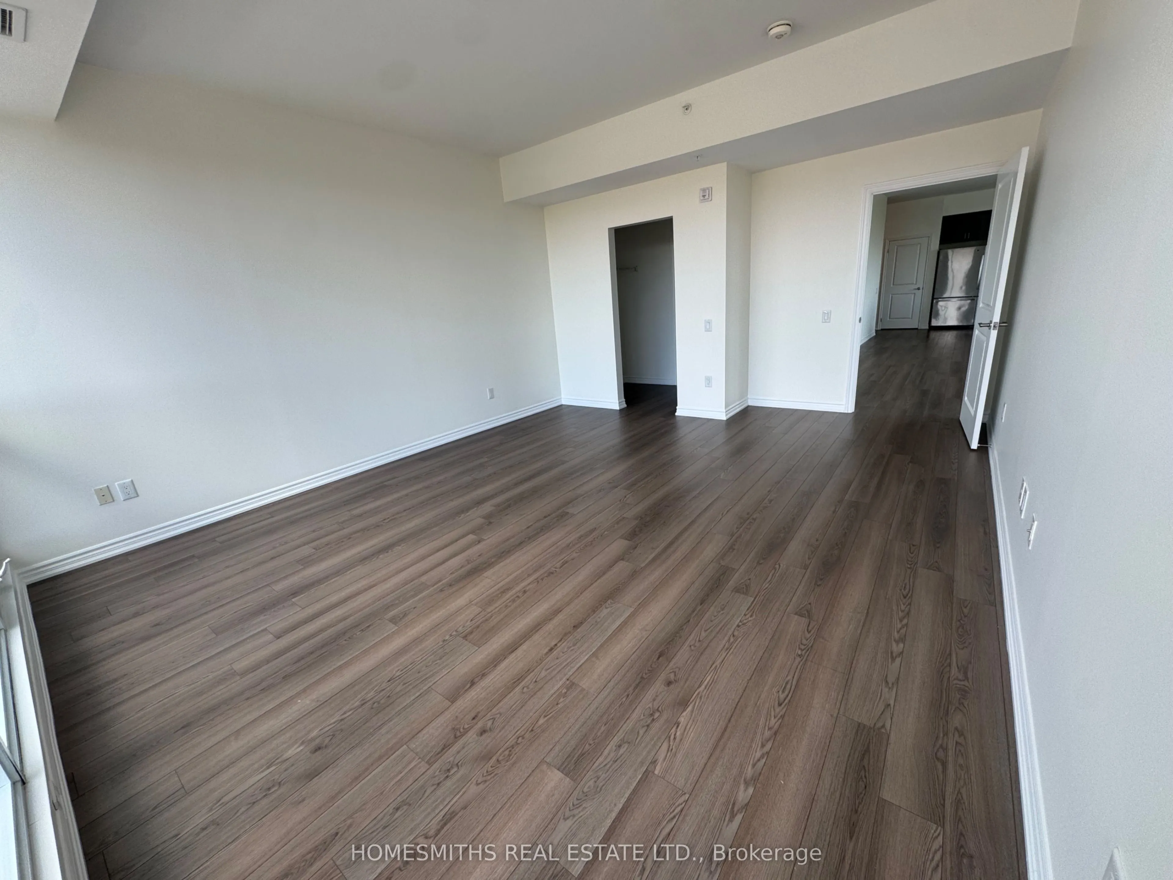 109 King Avenue E, #401