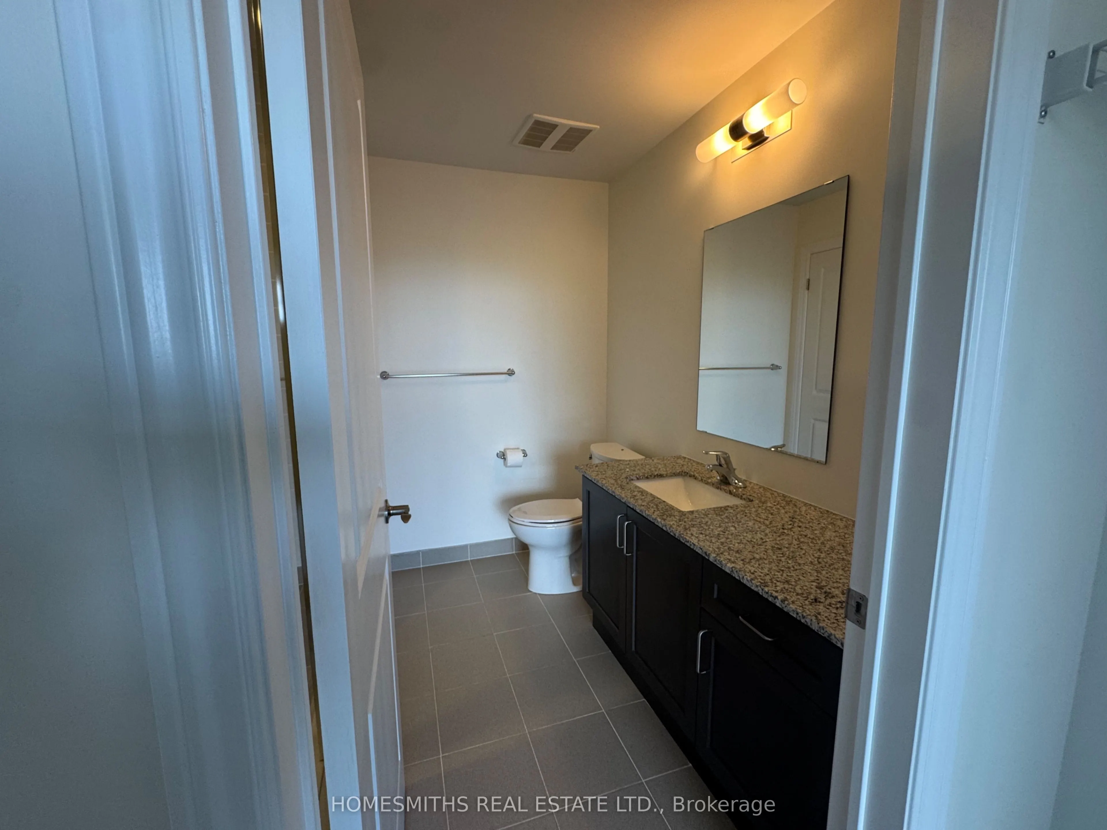 109 King Avenue E, #401