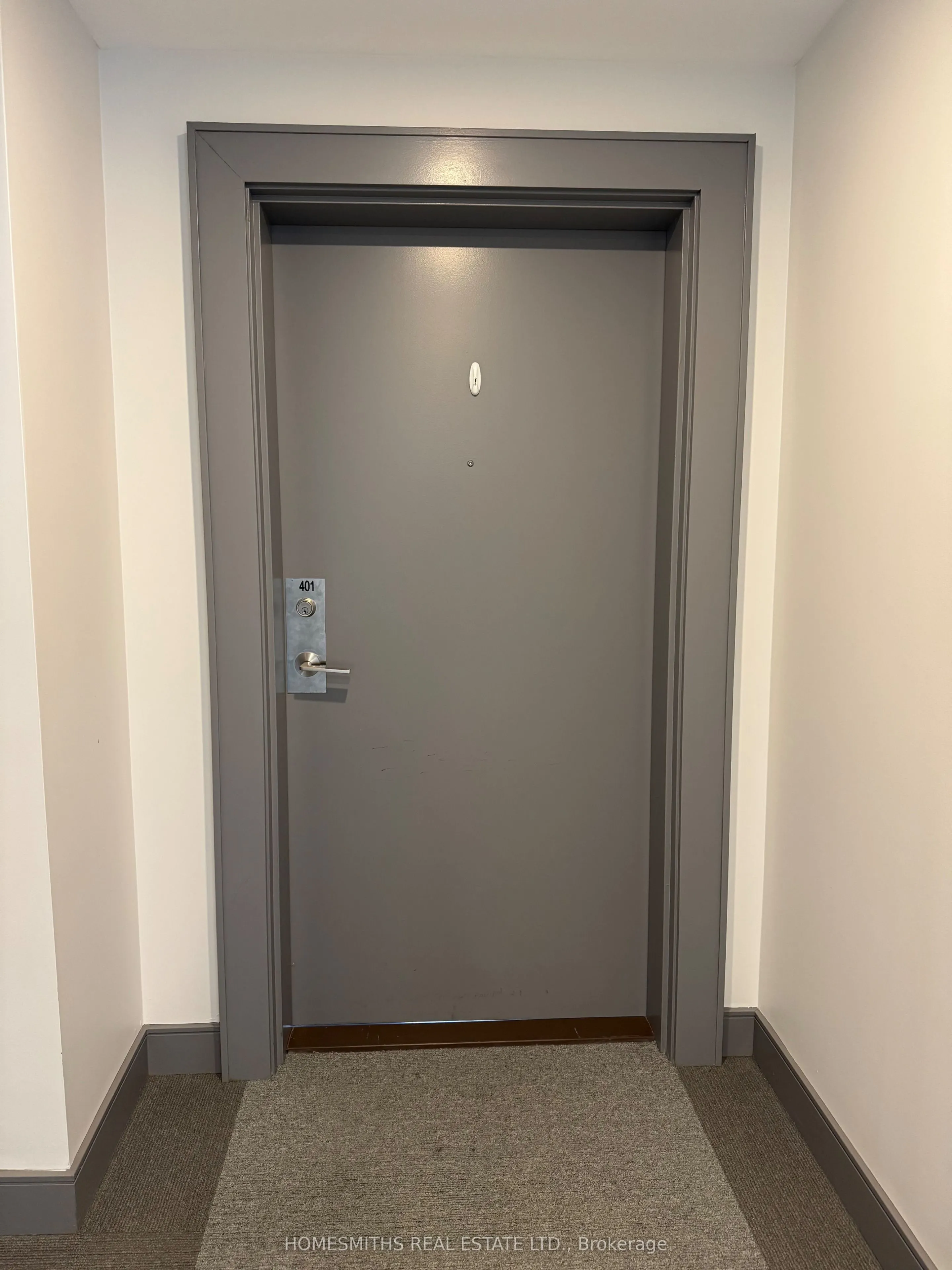 109 King Avenue E, #401