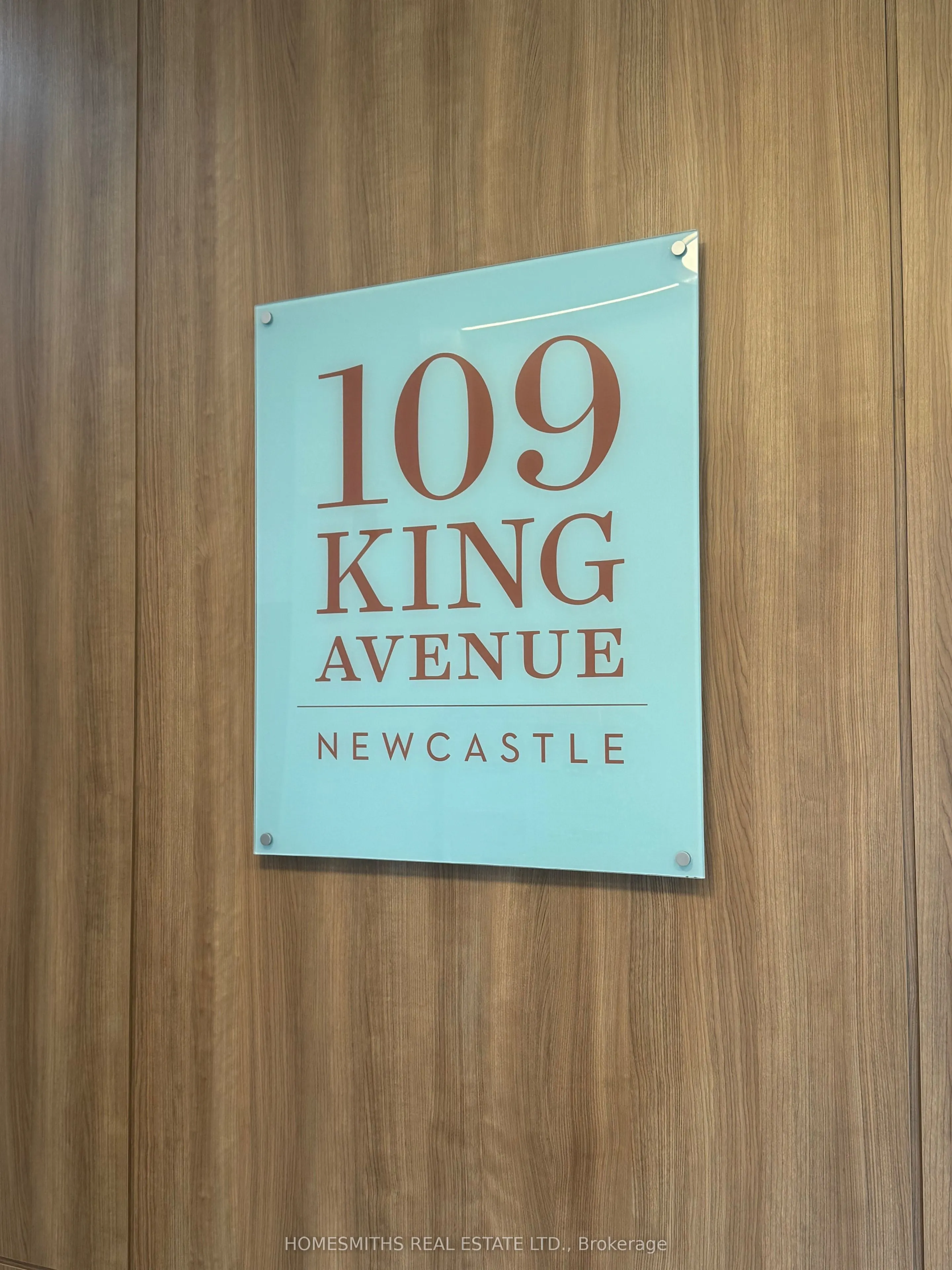 109 King Avenue E, #401