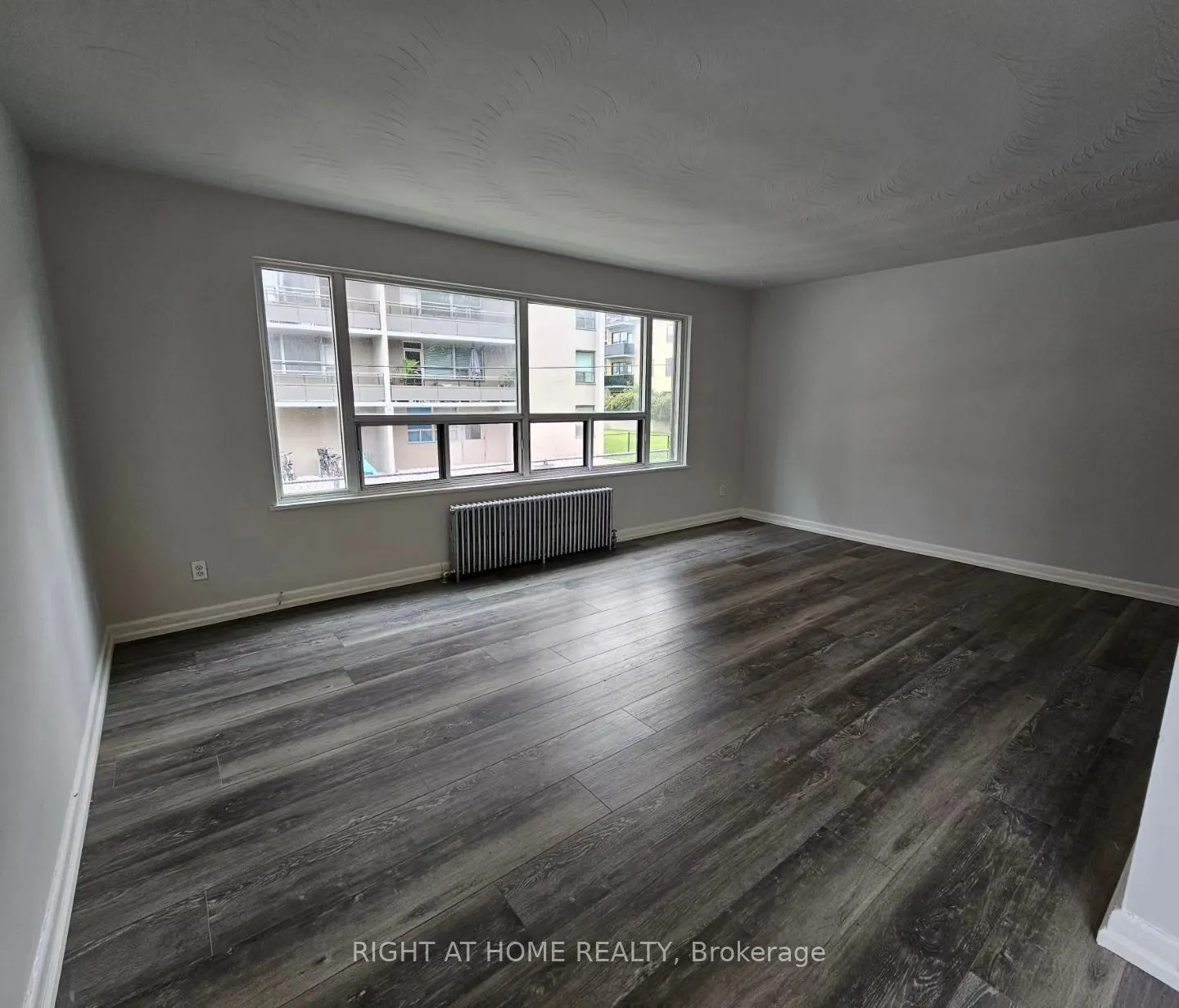 20 Cosburn Avenue, #203