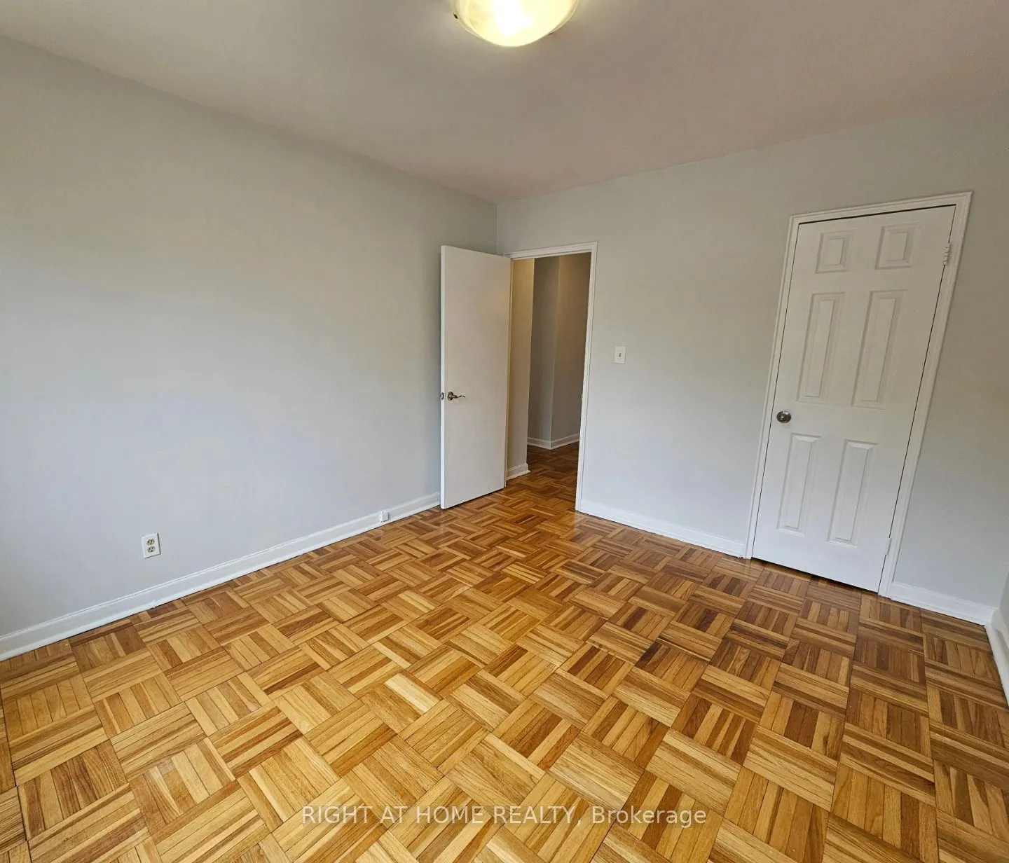 20 Cosburn Avenue, #203