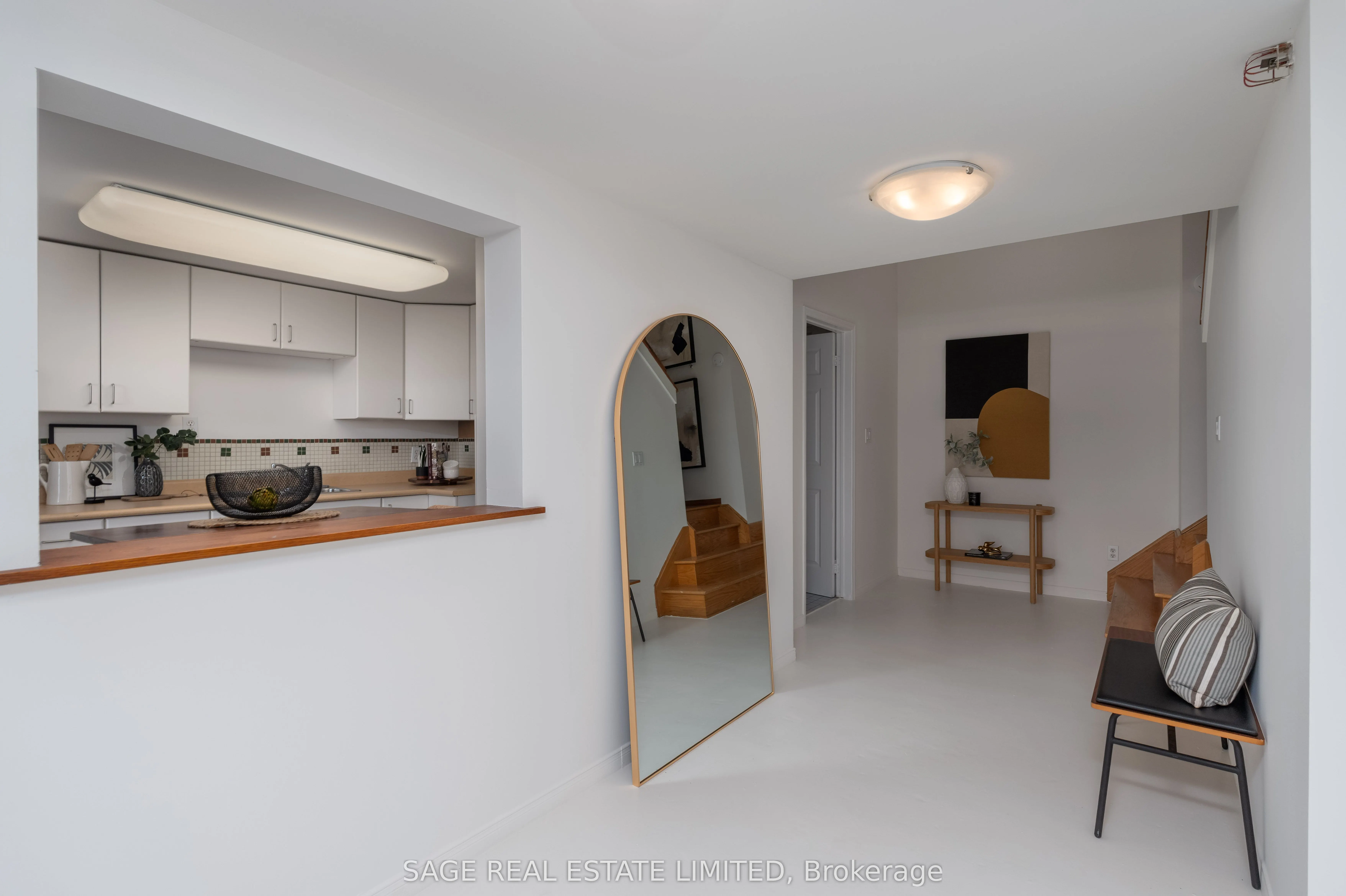 245 Carlaw Avenue, #403
