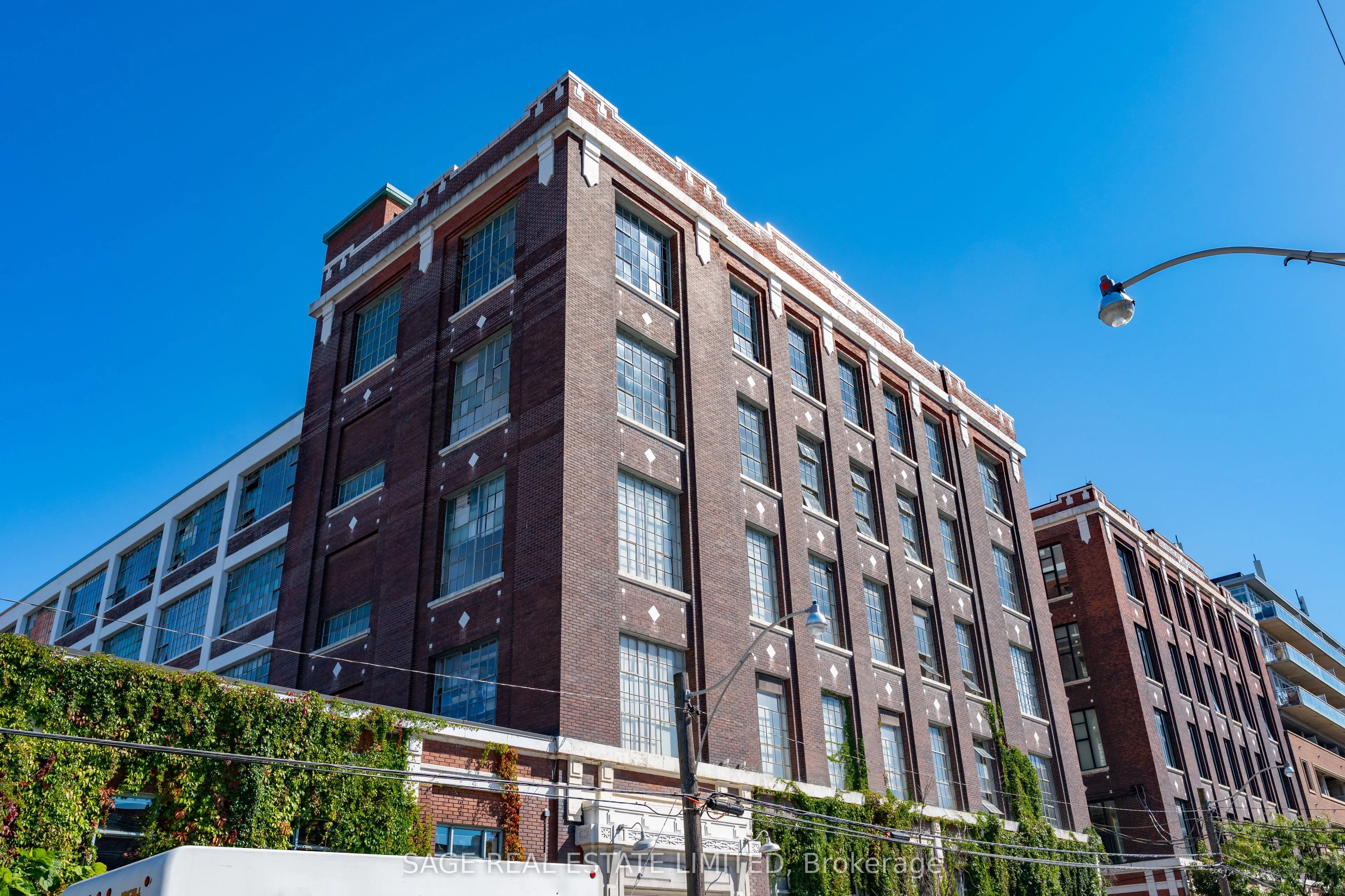 245 Carlaw Avenue, #403
