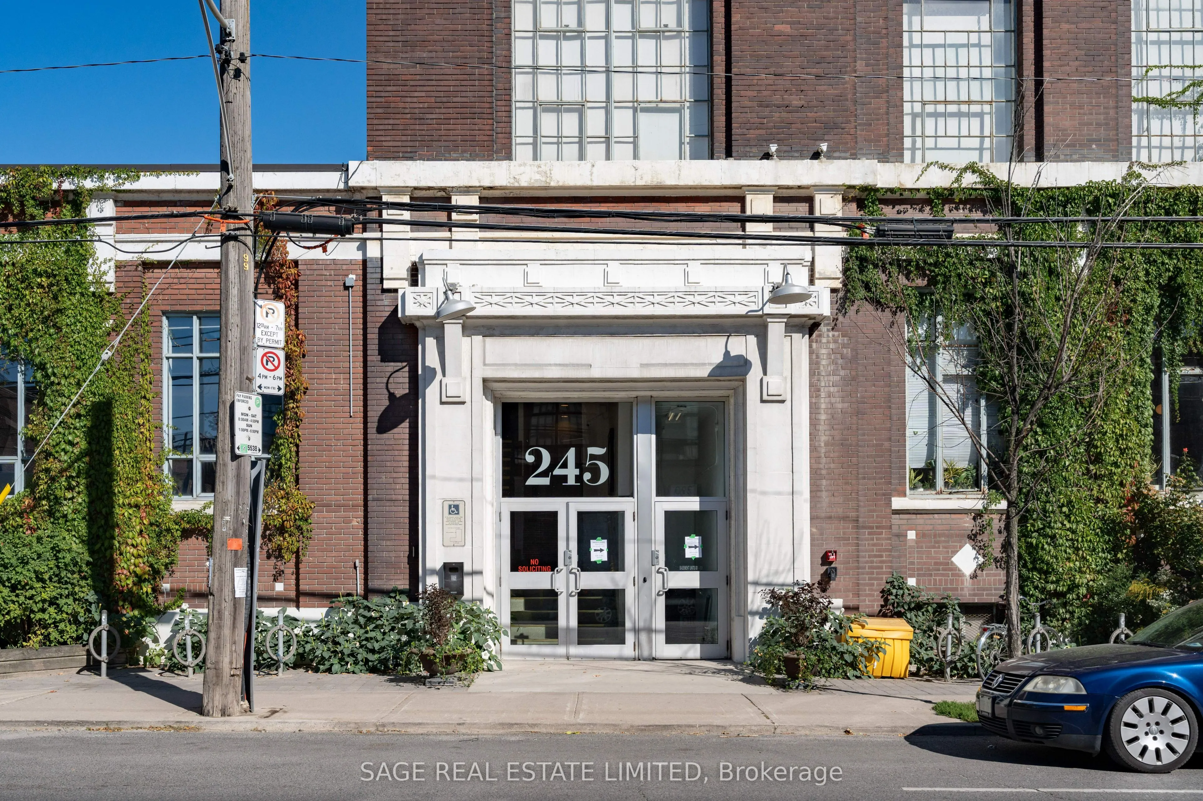 245 Carlaw Avenue, #403