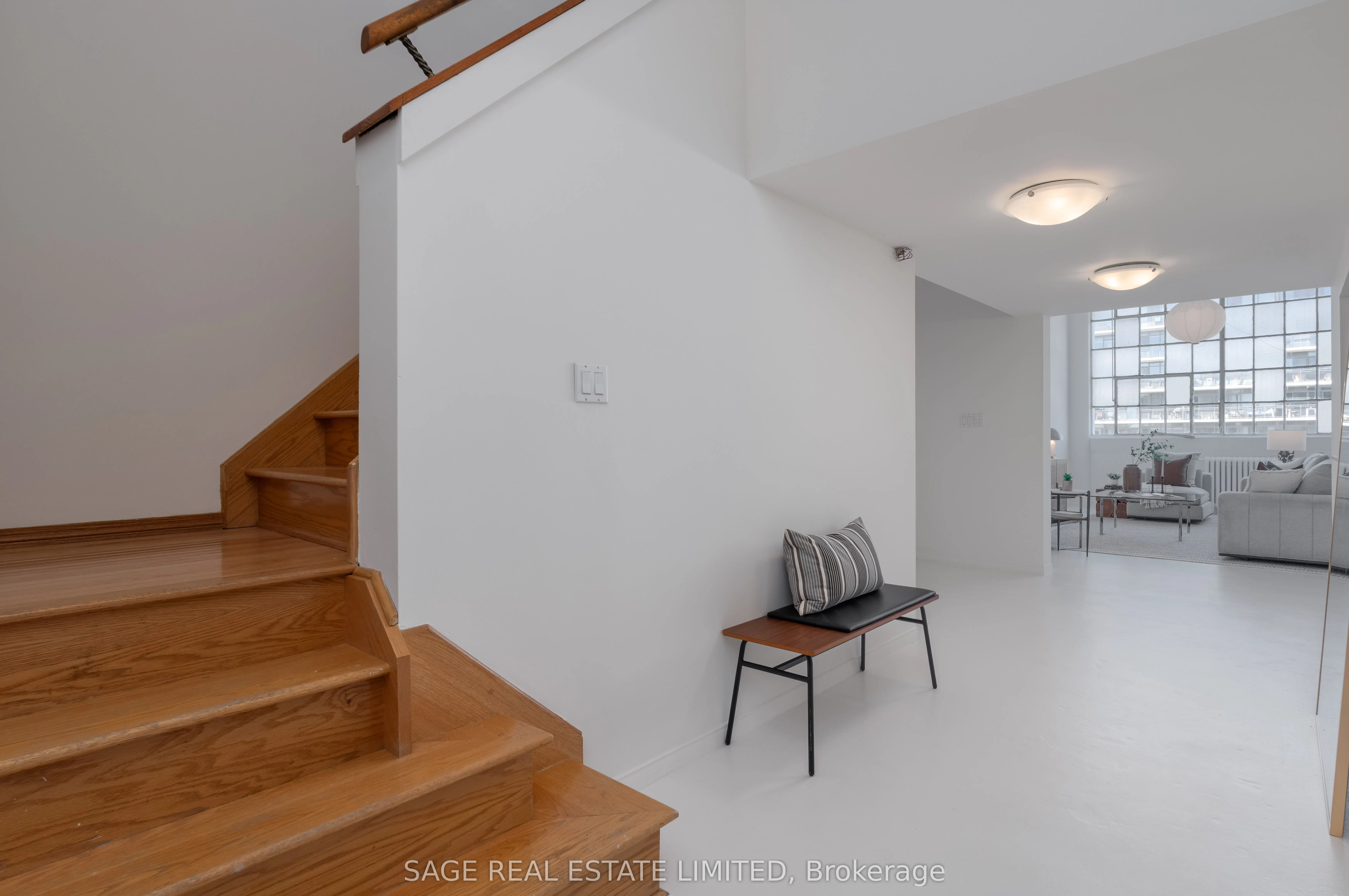 245 Carlaw Avenue, #403