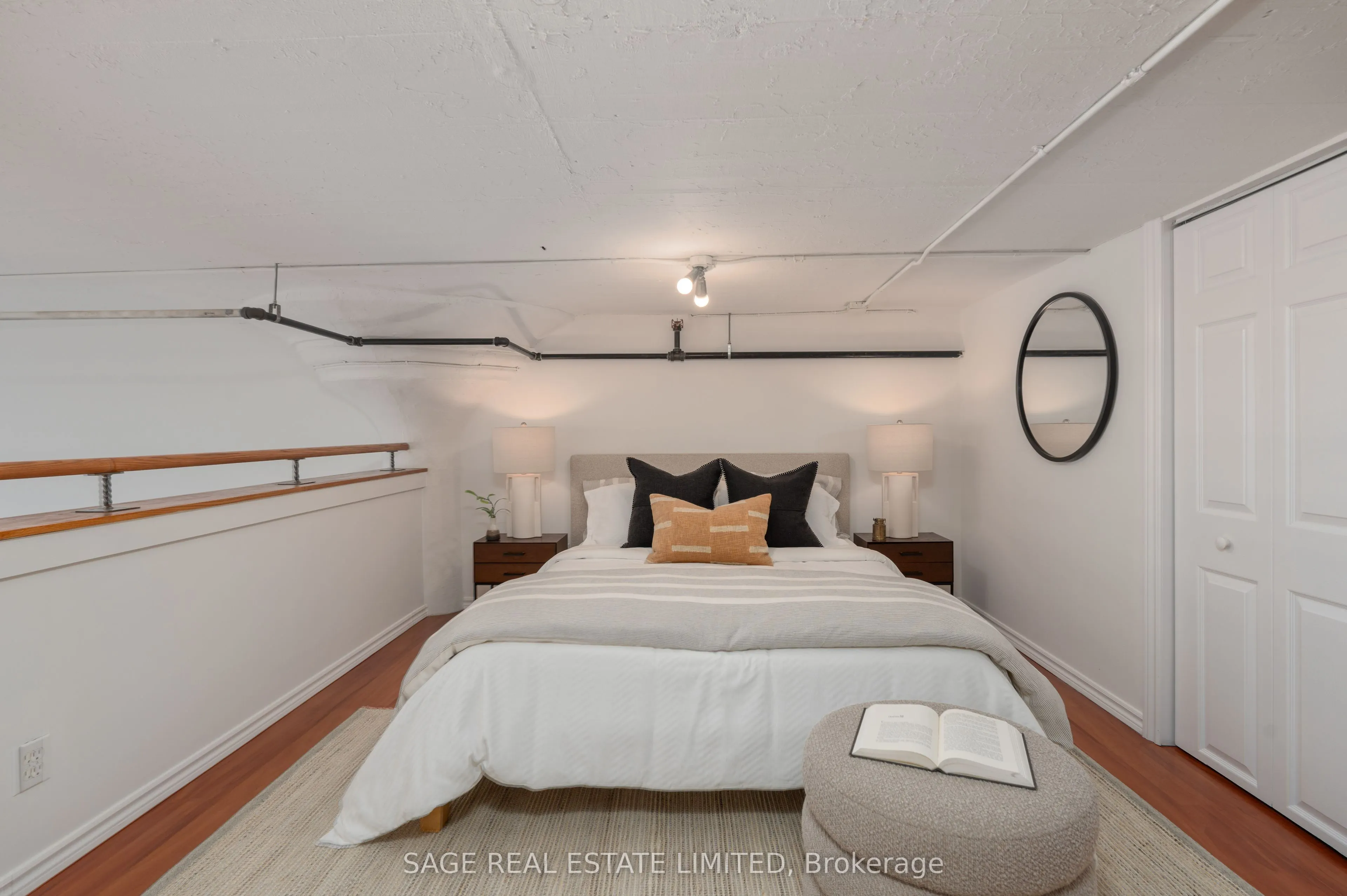 245 Carlaw Avenue, #403