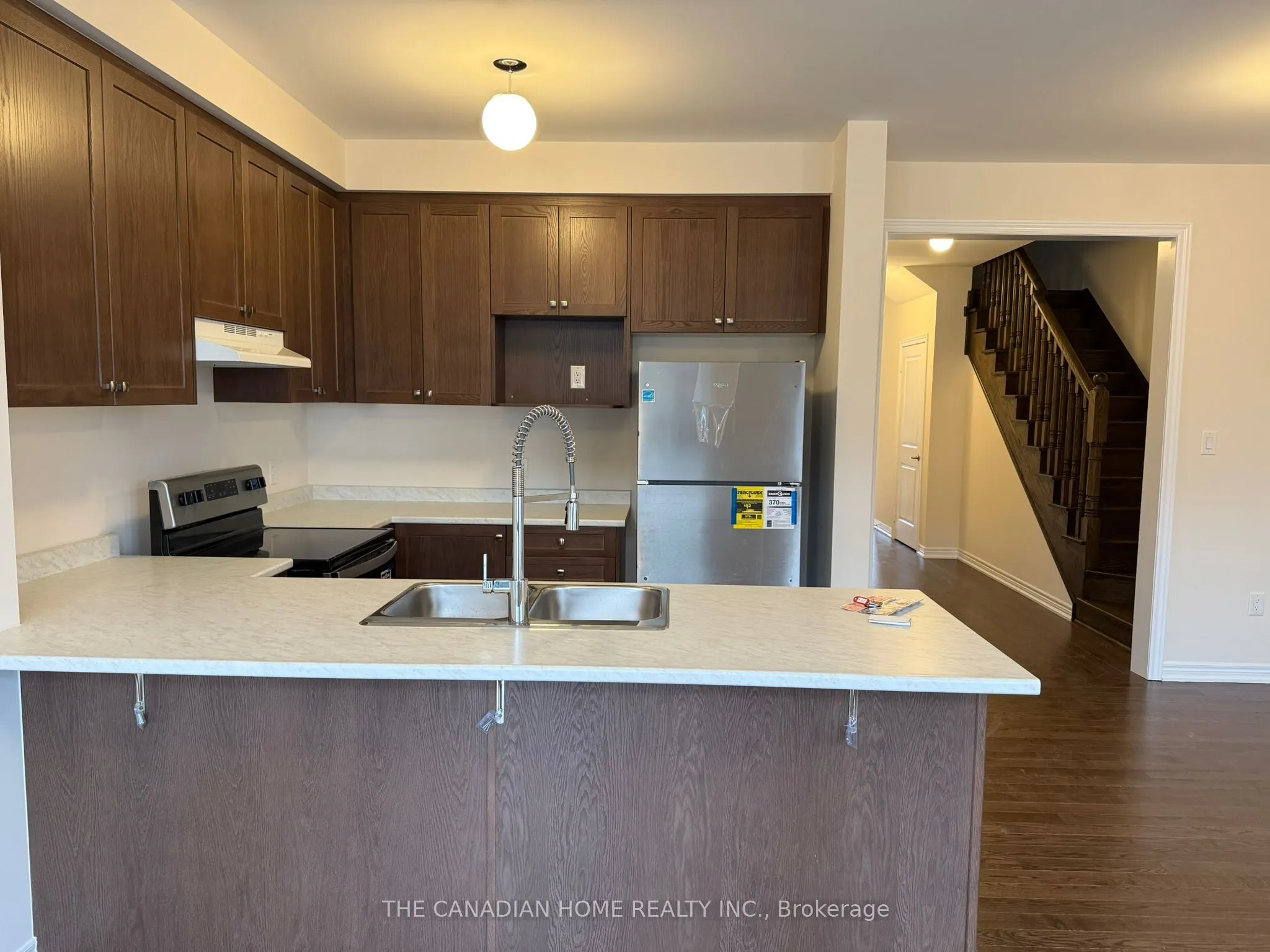 2045 Horace Duncan Crescent