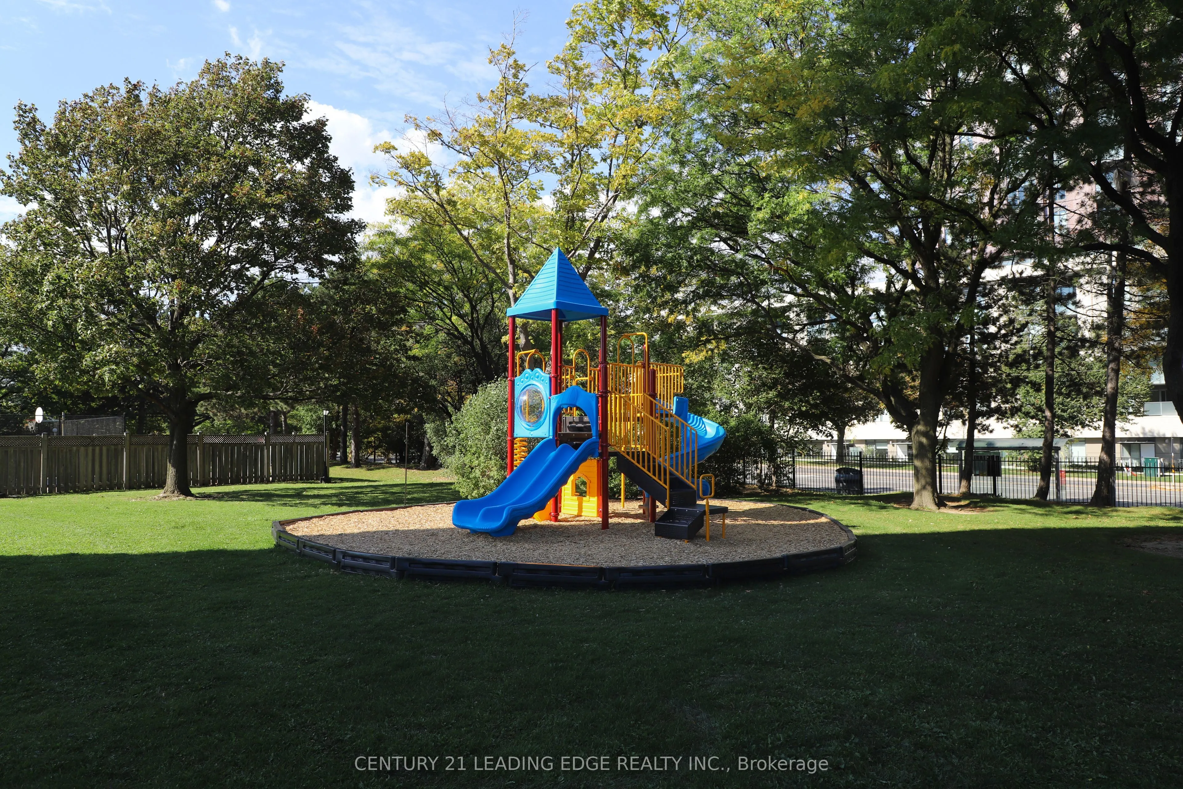 2550 Pharmacy Avenue, #1206
