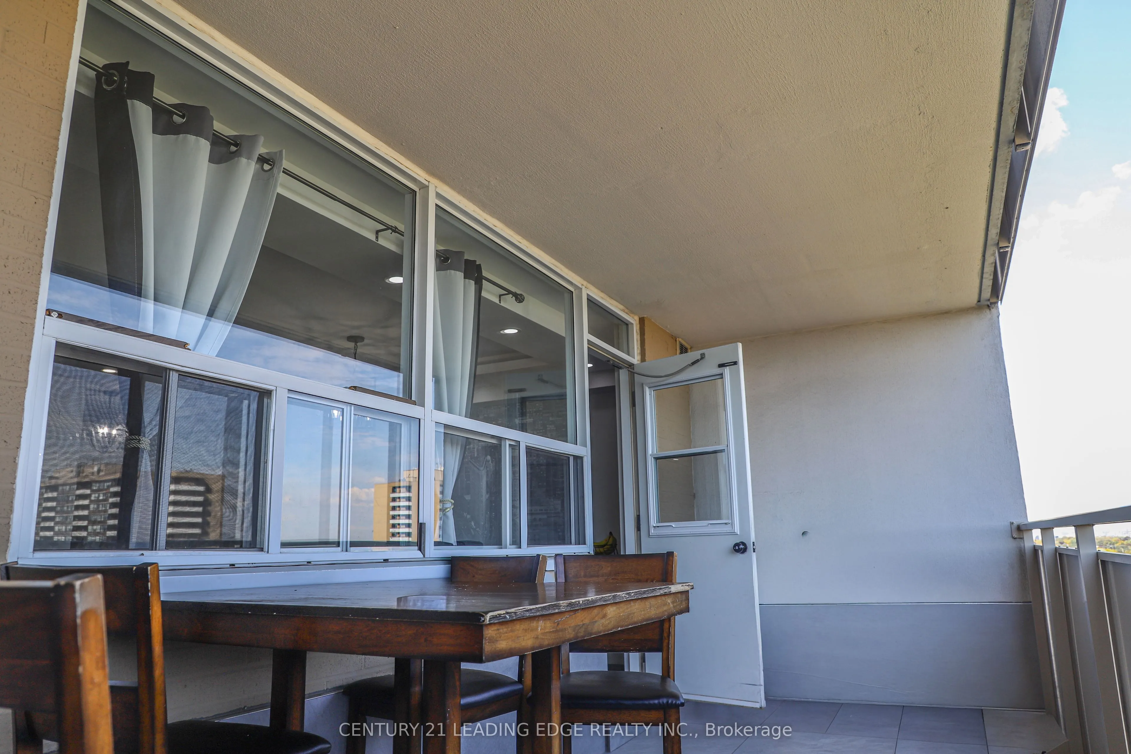 2550 Pharmacy Avenue, #1206