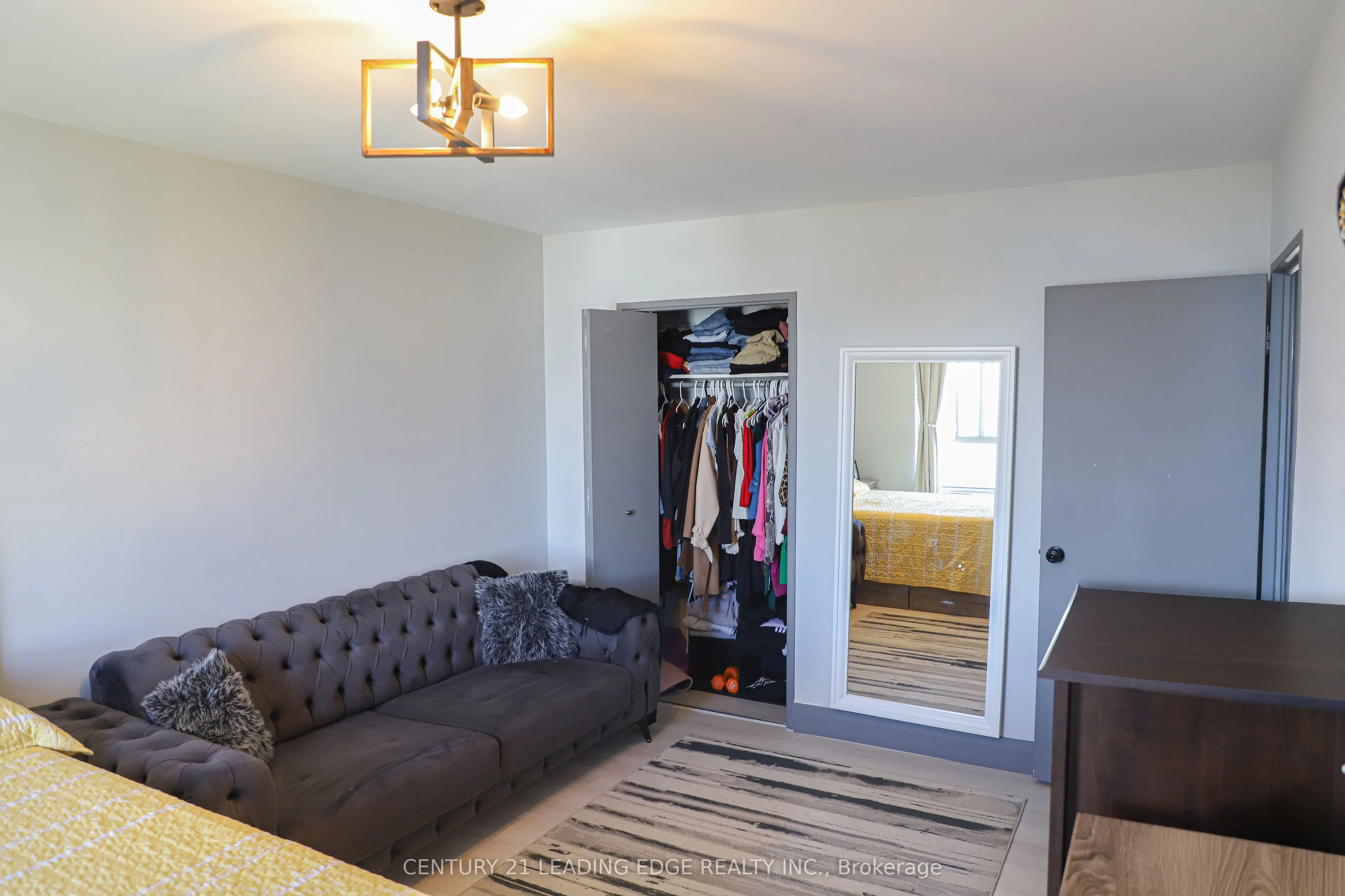 2550 Pharmacy Avenue, #1206