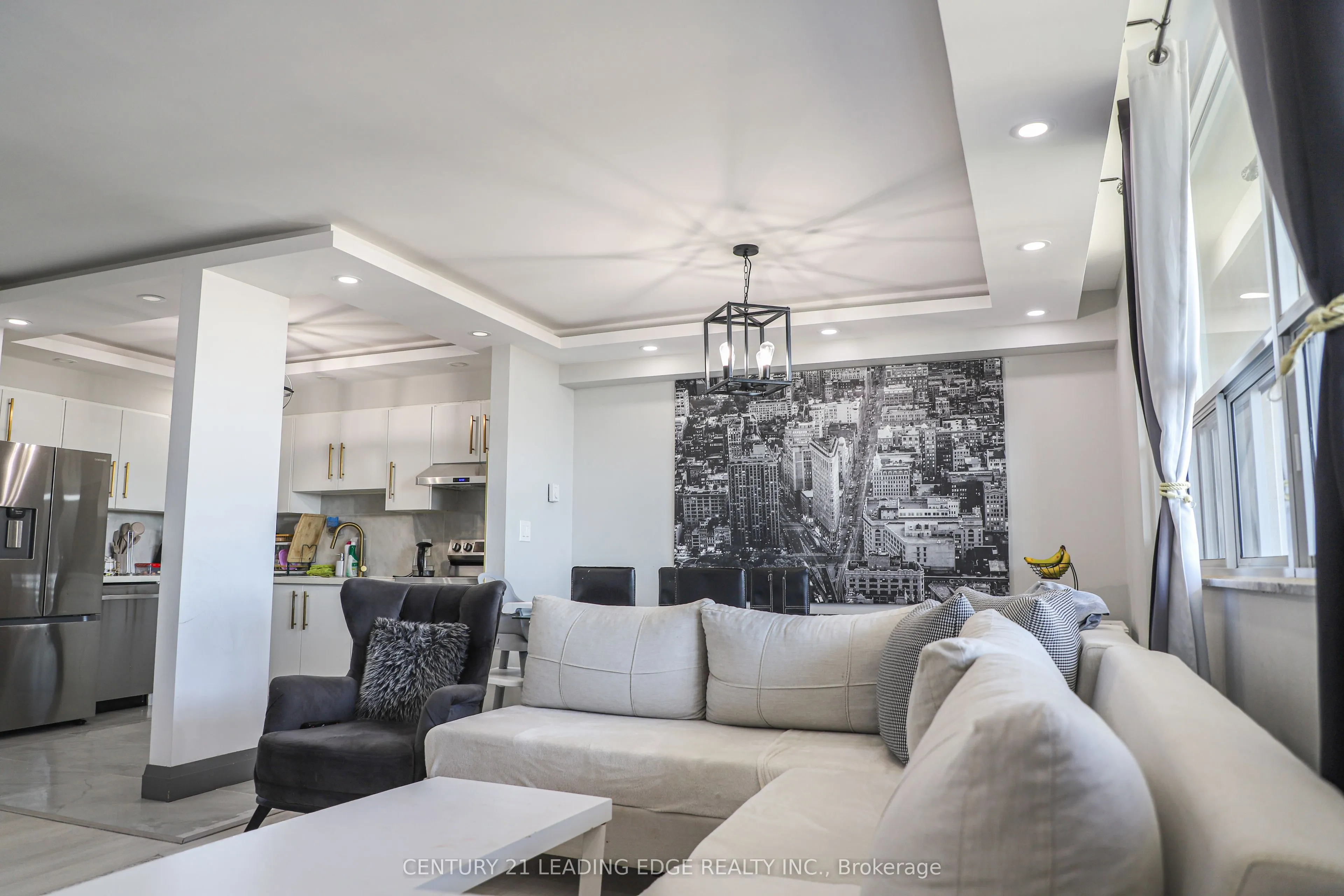 2550 Pharmacy Avenue, #1206