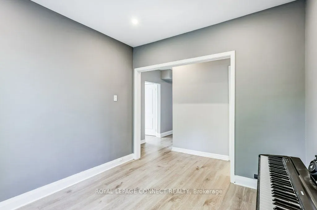 70 Dunstall Crescent