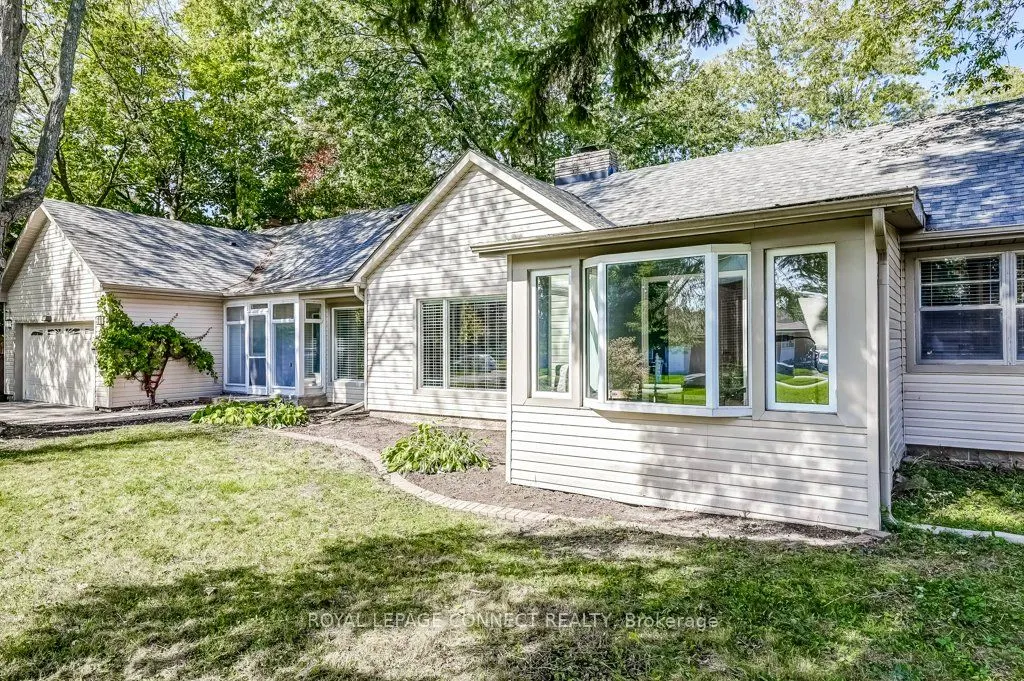 70 Dunstall Crescent