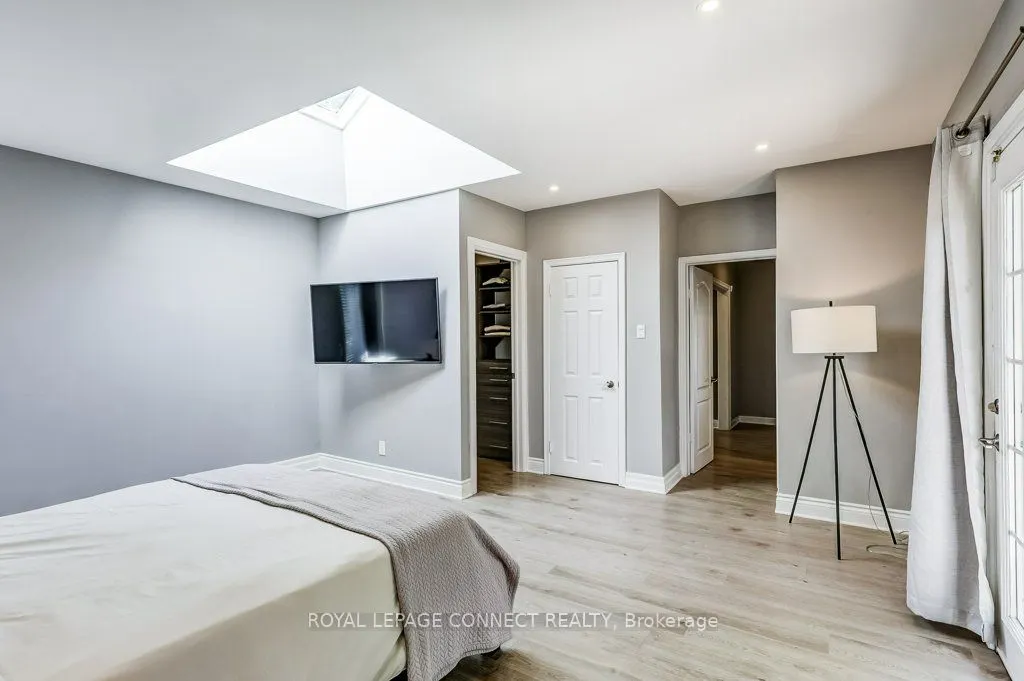 70 Dunstall Crescent