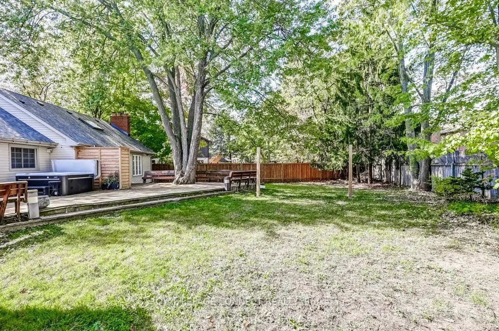 70 Dunstall Crescent
